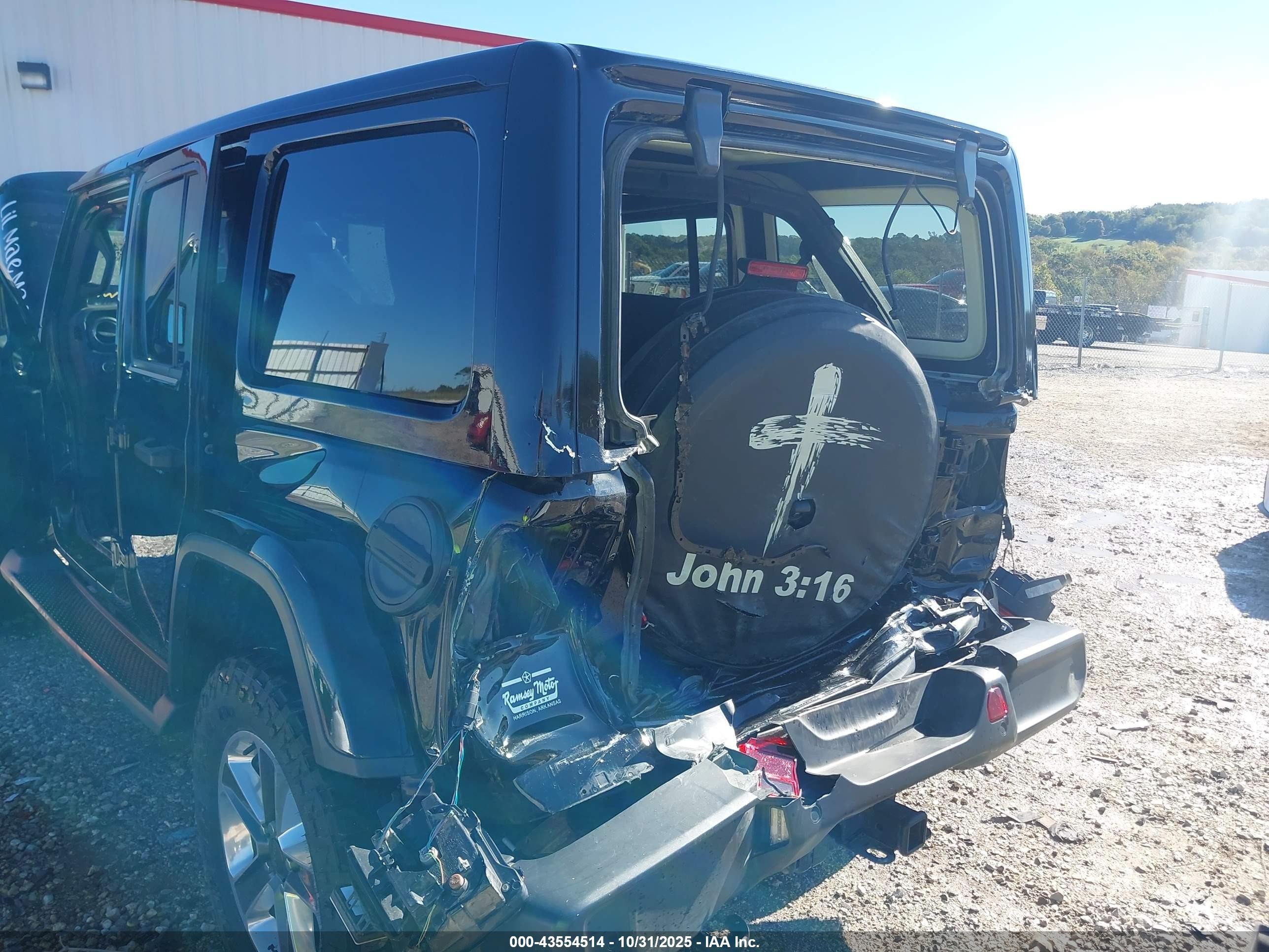 2018 Jeep Wrangler Unlimited Sahara 4x4 Черный vin: 1C4HJXEN4JW176058