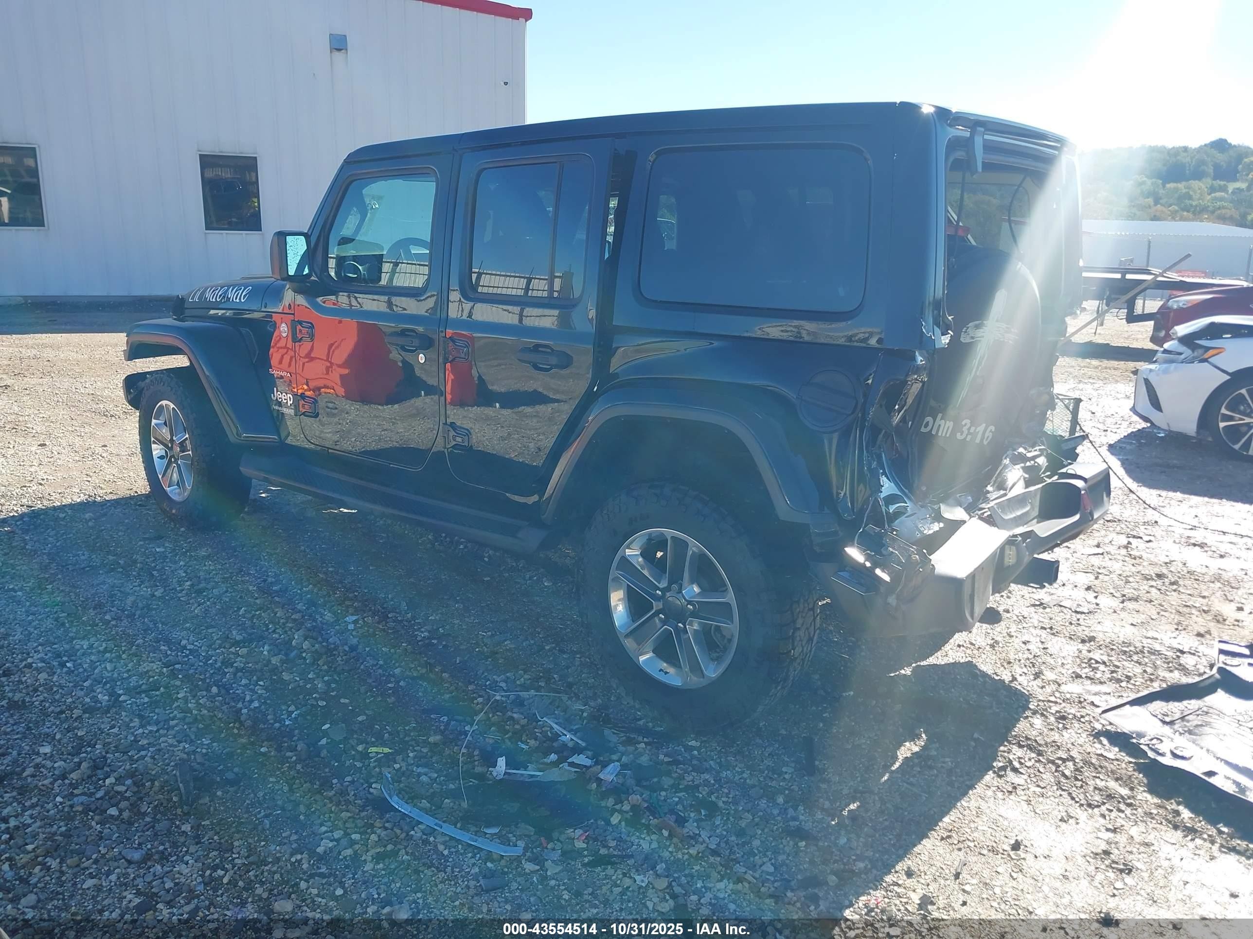 2018 Jeep Wrangler Unlimited Sahara 4x4 Черный vin: 1C4HJXEN4JW176058
