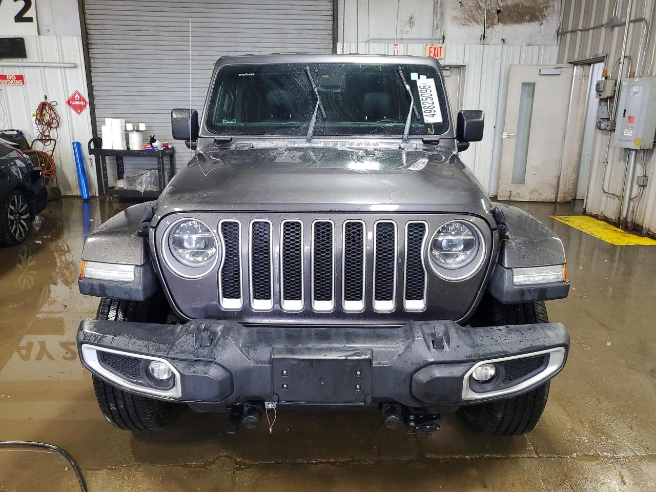 2020 Jeep Wrangler Unlimited Sahara Gray vin: 1C4HJXEN4LW223074