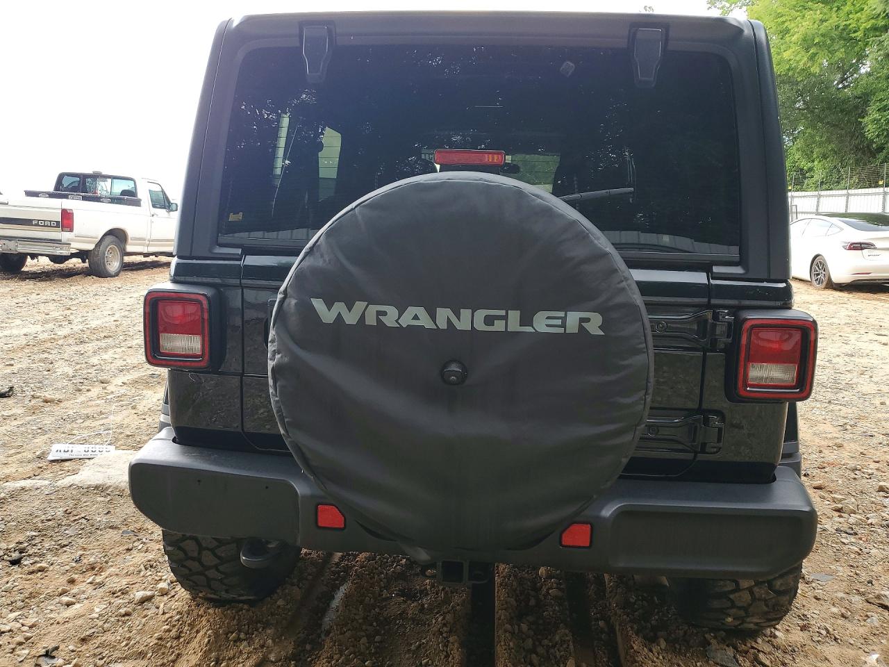 2021 Jeep Wrangler Unlimited Sahara Black vin: 1C4HJXEN4MW539740