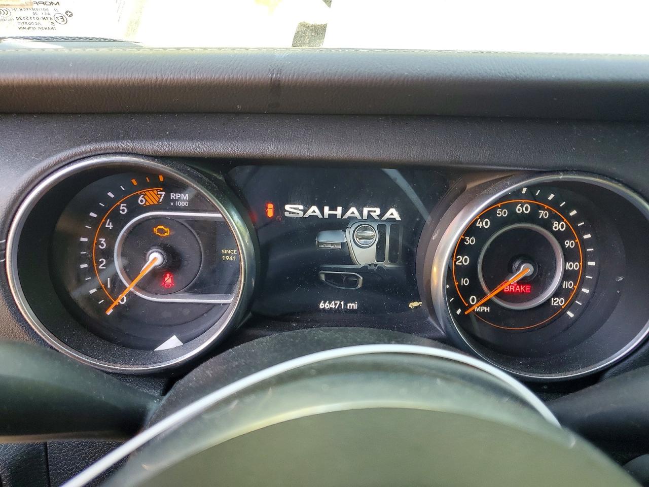 2021 Jeep Wrangler Unlimited Sahara Black vin: 1C4HJXEN4MW585536