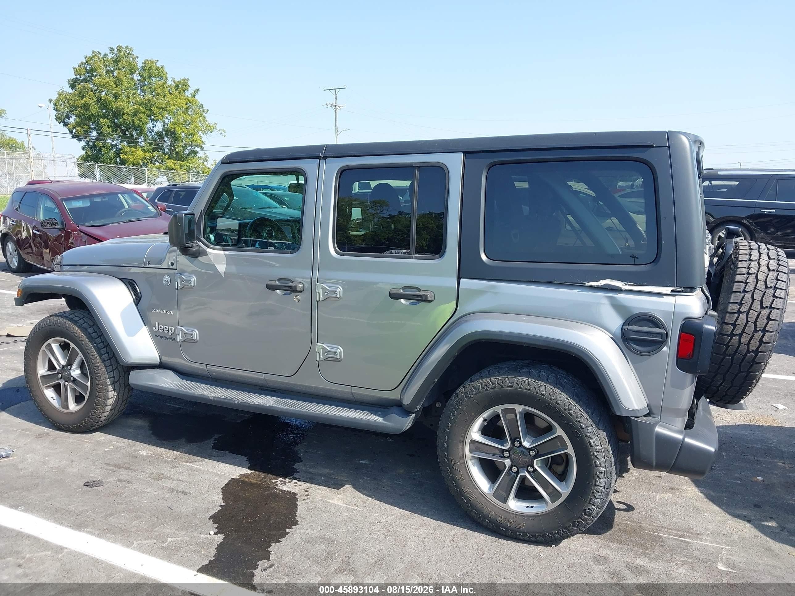 2019 Jeep Wrangler Unlimited Sahara 4x4 Silver vin: 1C4HJXEN6KW567245