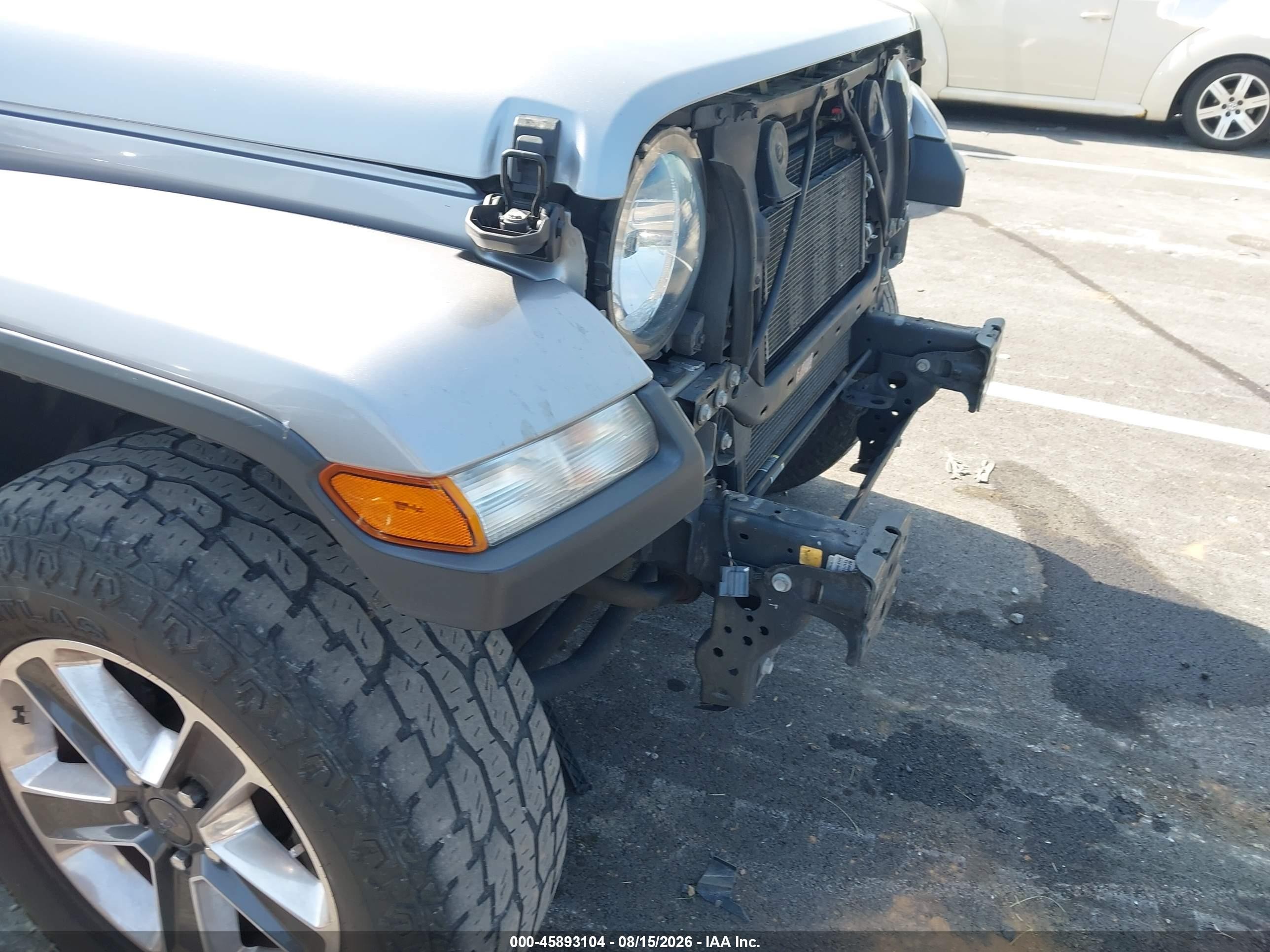 2019 Jeep Wrangler Unlimited Sahara 4x4 Silver vin: 1C4HJXEN6KW567245
