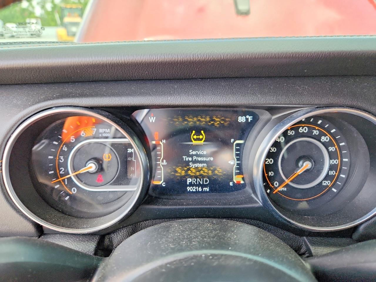 2021 Jeep Wrangler Unlimited Sahara Red vin: 1C4HJXEN6MW692586
