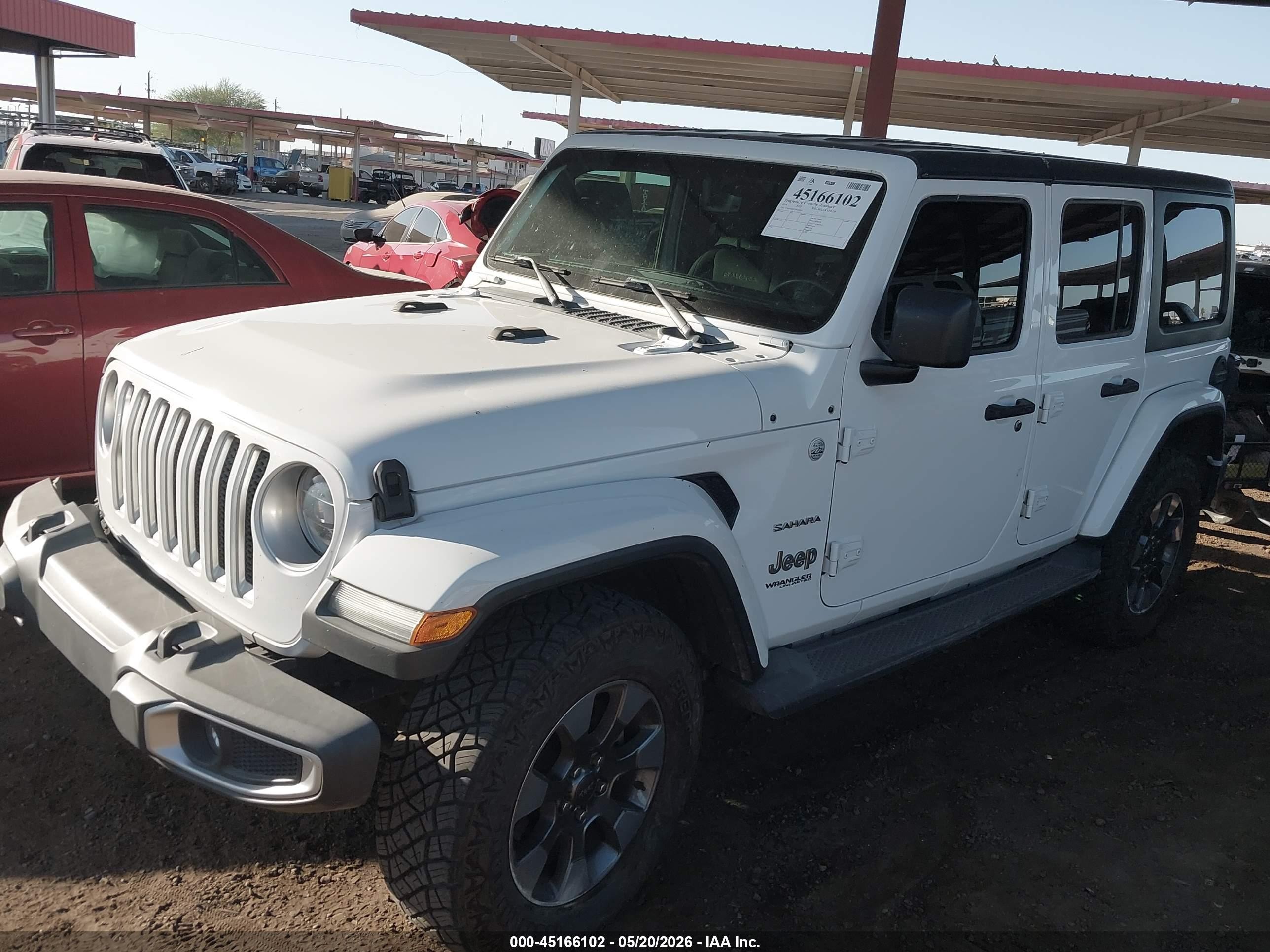 2018 Jeep Wrangler Unlimited Sahara 4x4 White vin: 1C4HJXEN7JW220103