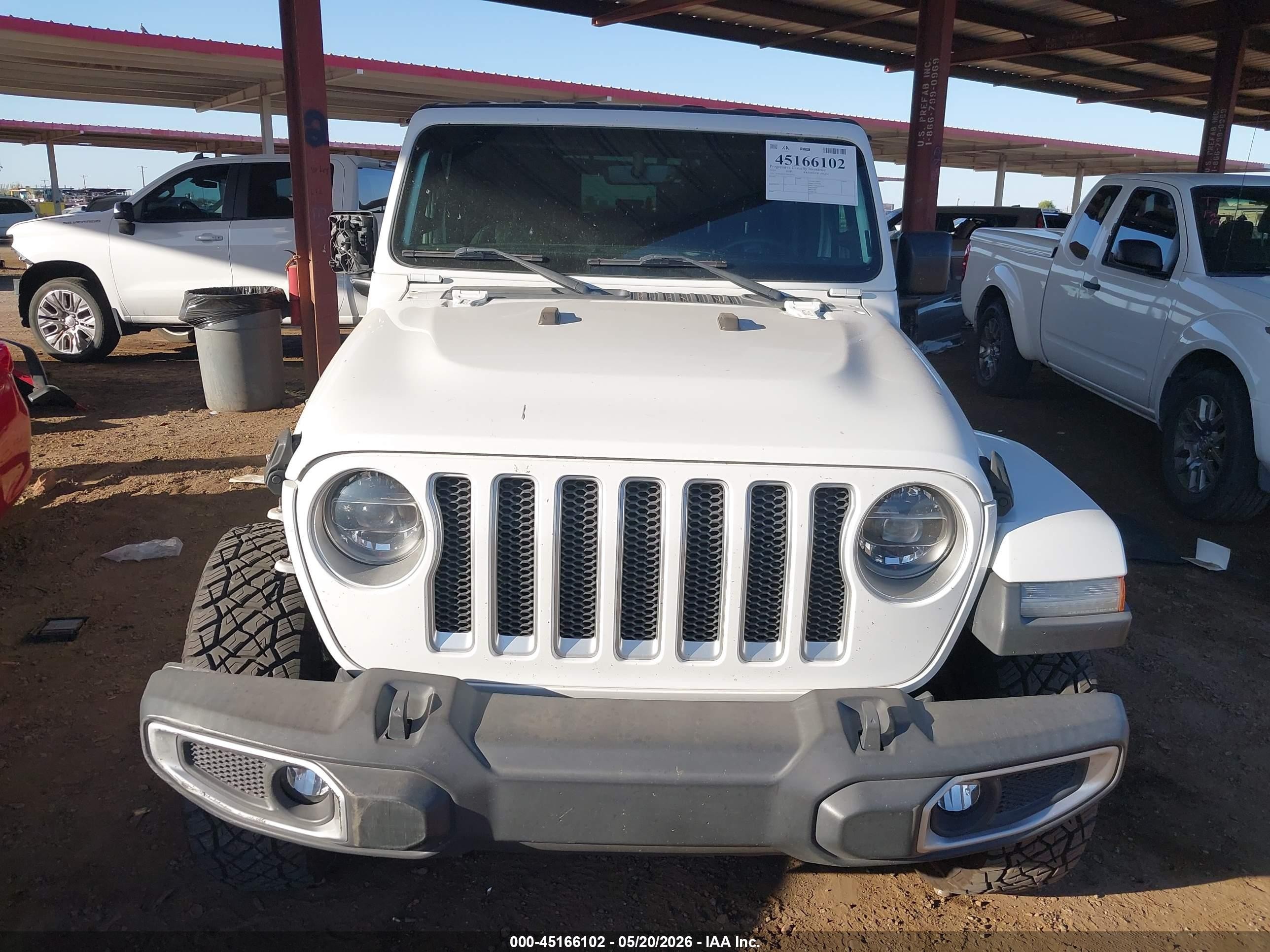 2018 Jeep Wrangler Unlimited Sahara 4x4 White vin: 1C4HJXEN7JW220103