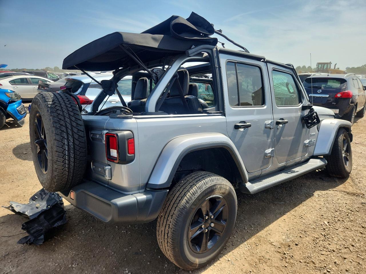 2020 Jeep Wrangler Unlimited Sahara Silver vin: 1C4HJXENXLW203301