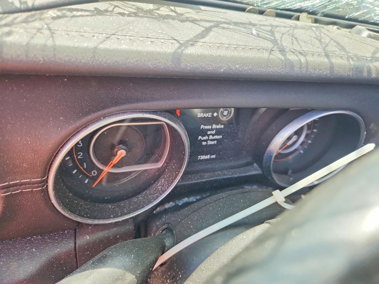 2020 Jeep Wrangler Unlimited Sahara Silver vin: 1C4HJXENXLW203301