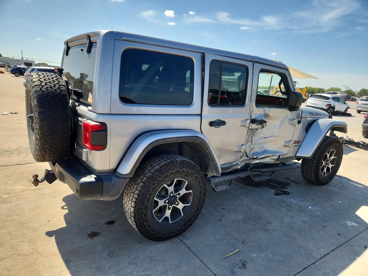 2018 Jeep Wrangler Unlimited Rubicon Silver vin: 1C4HJXFG0JW191527
