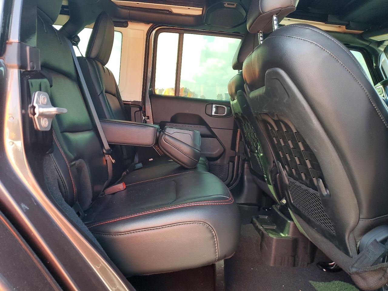 2019 Jeep Wrangler Unlimited Rubicon Gray vin: 1C4HJXFG3KW611606