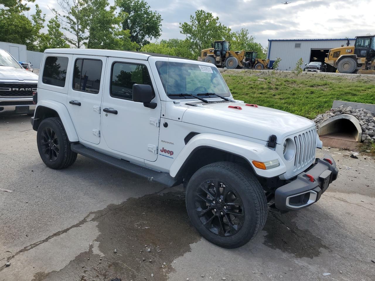 2023 Jeep Wrangler Sahara 4xe White vin: 1C4JJXP60PW515298 Damage: Right Front Fender, Heavy Scratch, 5 To 6 Inches