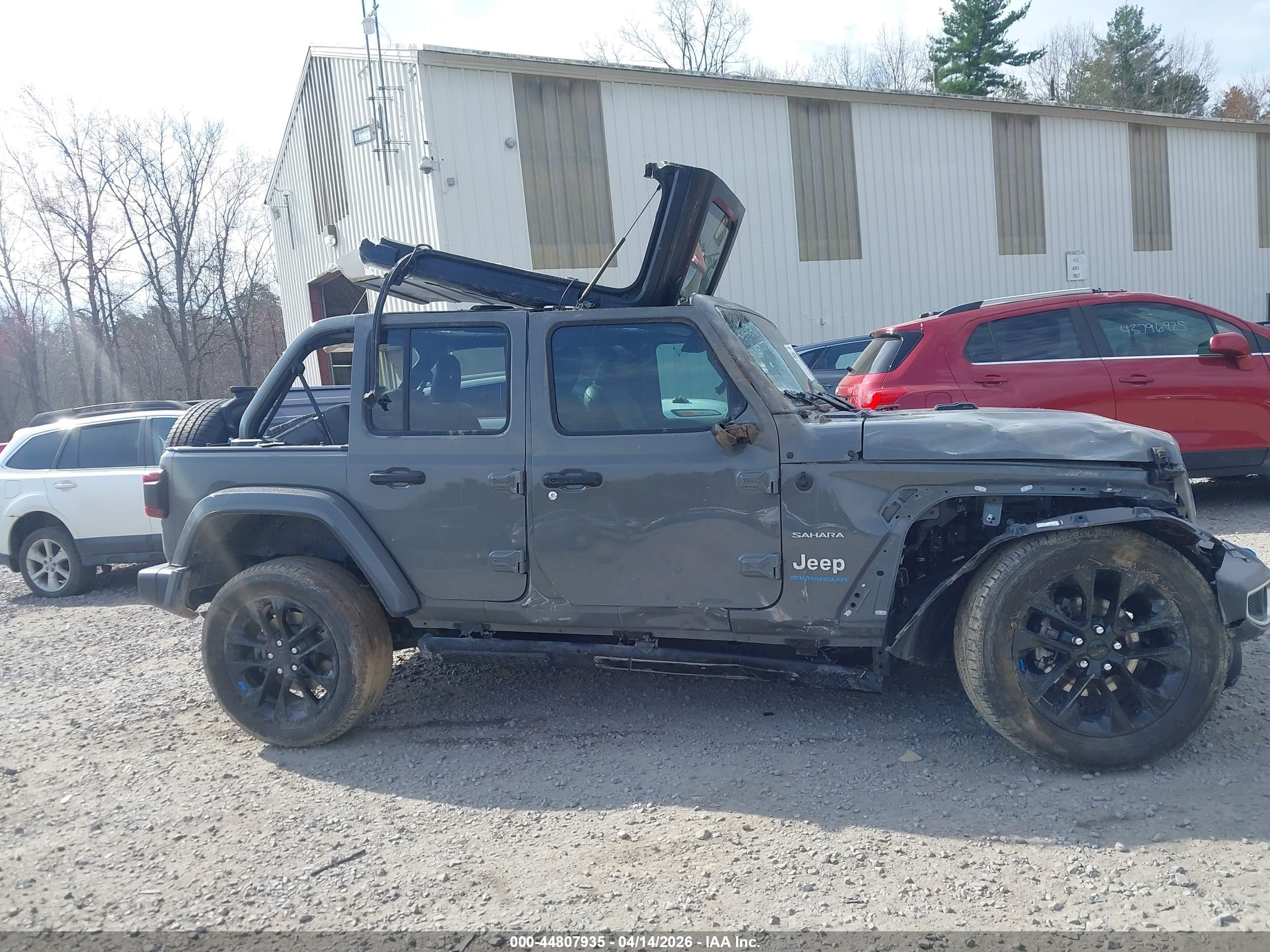 2023 Jeep Wrangler 4xe Sahara 4x4 Gray vin: 1C4JJXP63PW556962