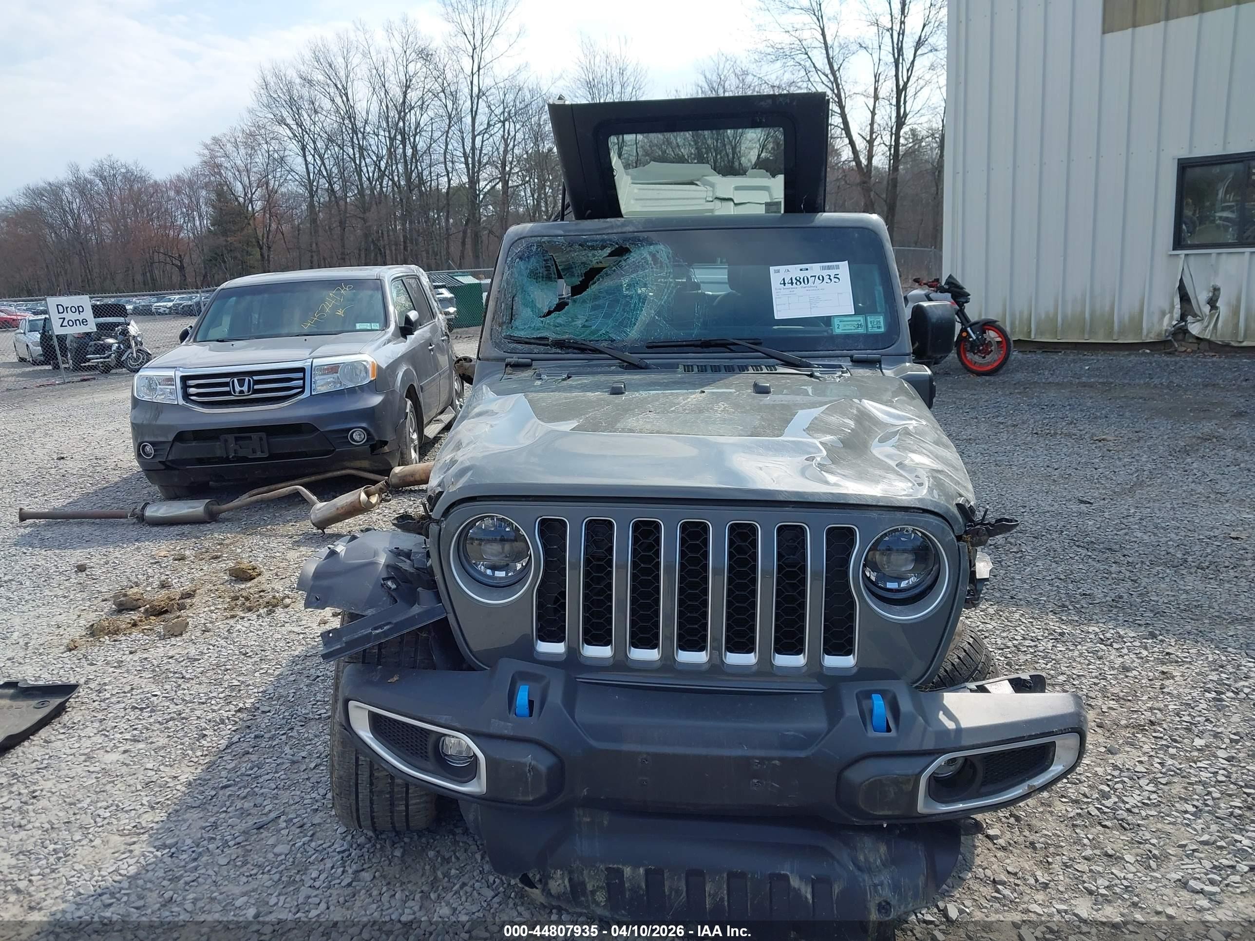2023 Jeep Wrangler 4xe Sahara 4x4 Gray vin: 1C4JJXP63PW556962