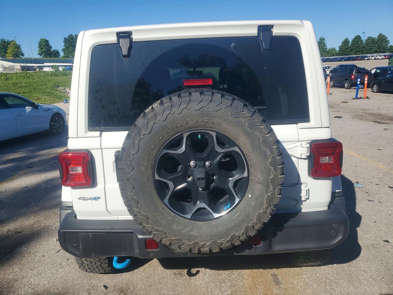 2022 Jeep Wrangler Unlimited Rubicon 4xe White vin: 1C4JJXR64NW211580