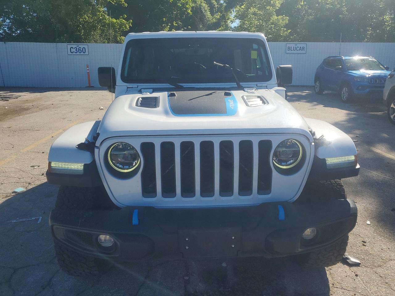 2022 Jeep Wrangler Unlimited Rubicon 4xe White vin: 1C4JJXR64NW211580