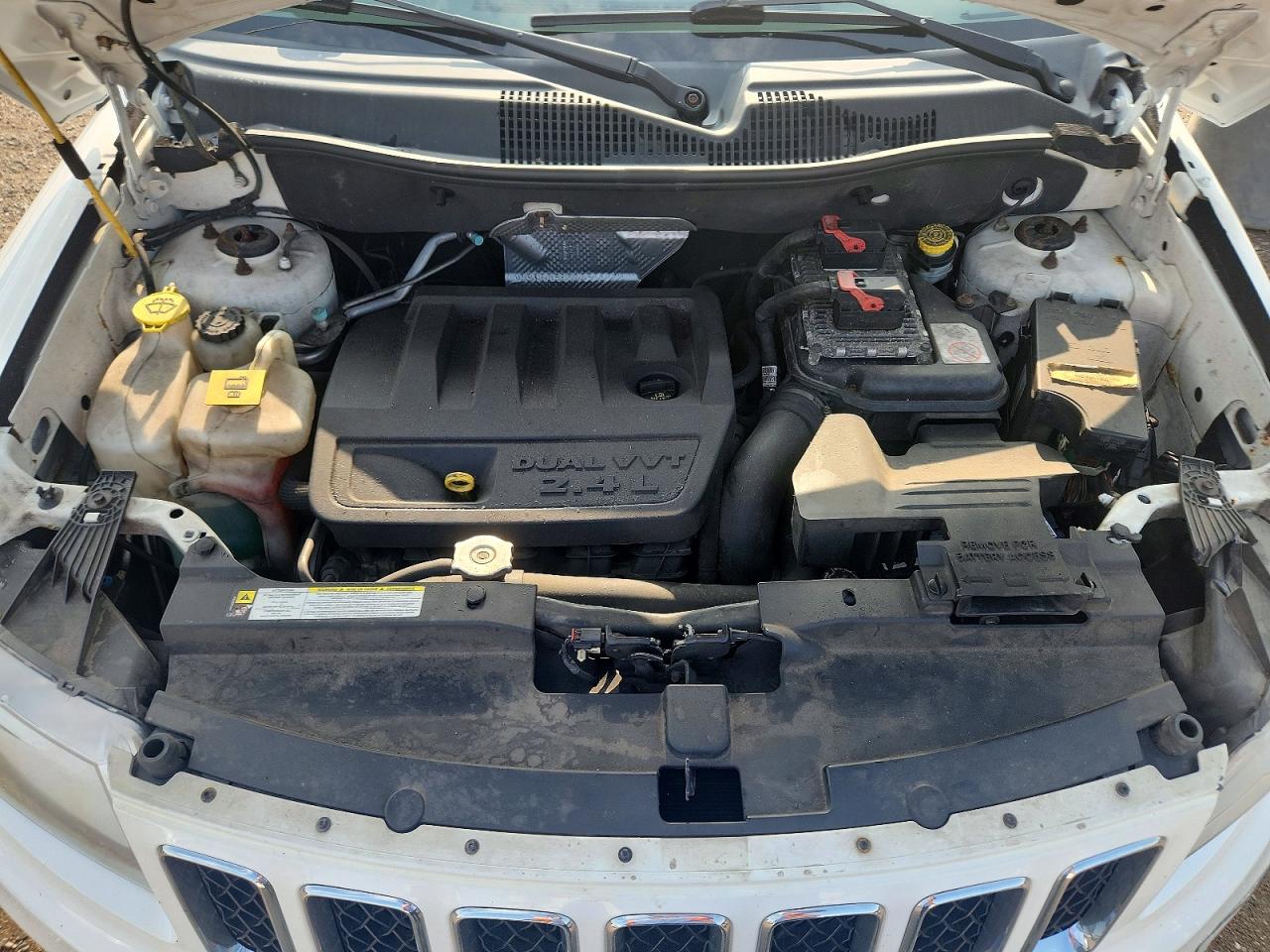 2012 Jeep Compass White vin: 1C4NJCAB8CD594709