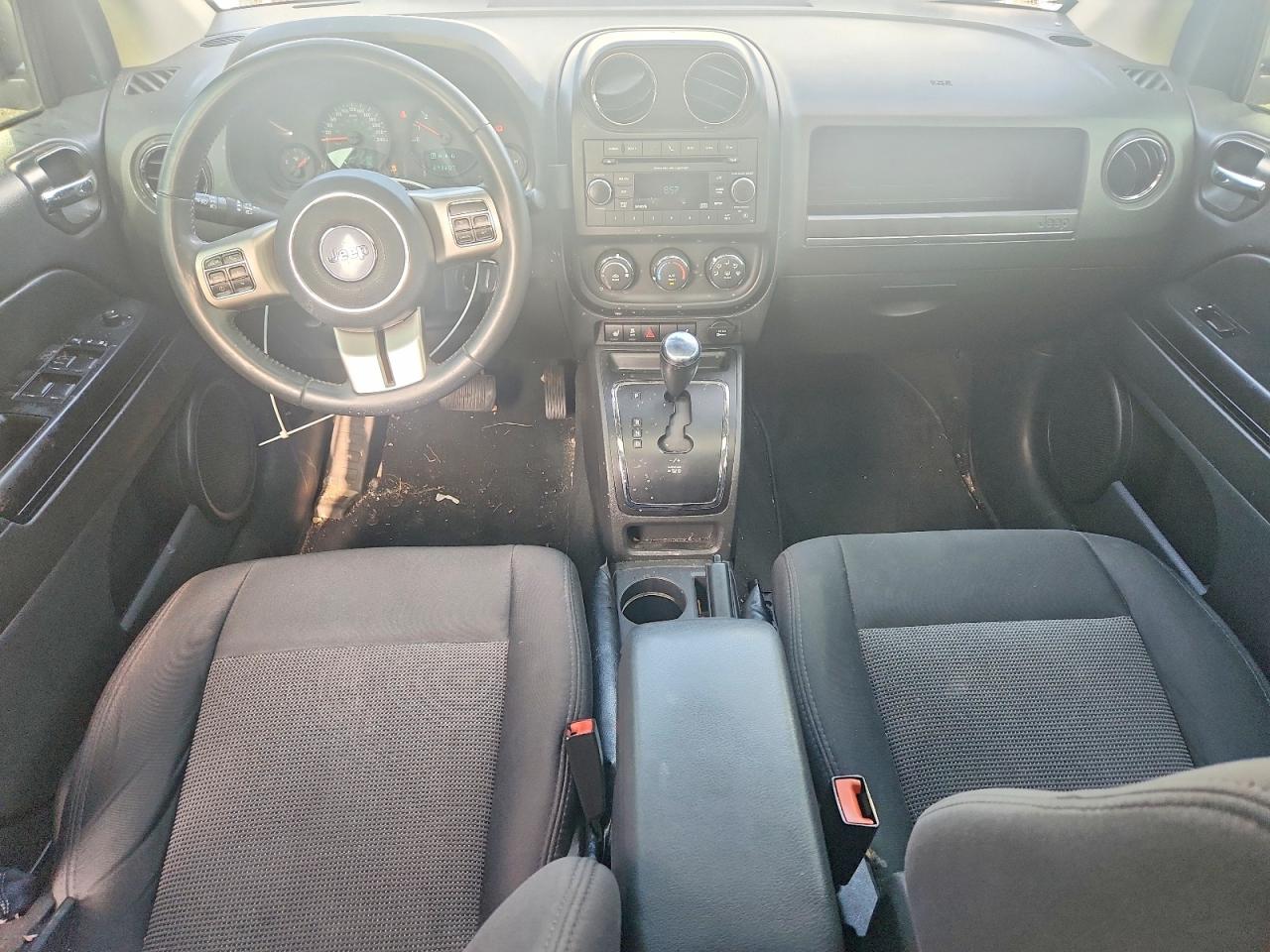 2012 Jeep Compass White vin: 1C4NJCAB8CD594709