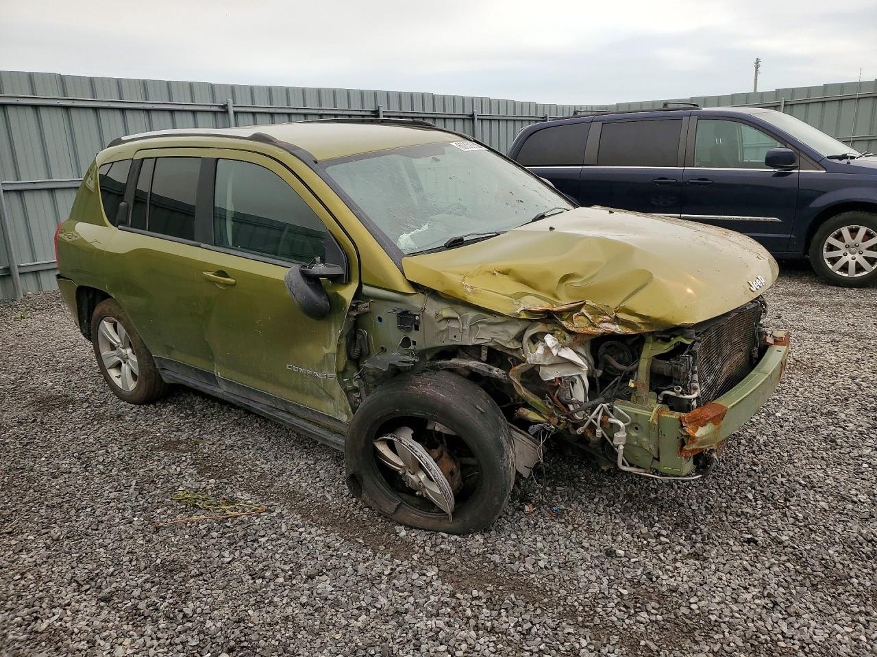 2012 Jeep Compass Зеленый vin: 1C4NJCABXCD615284