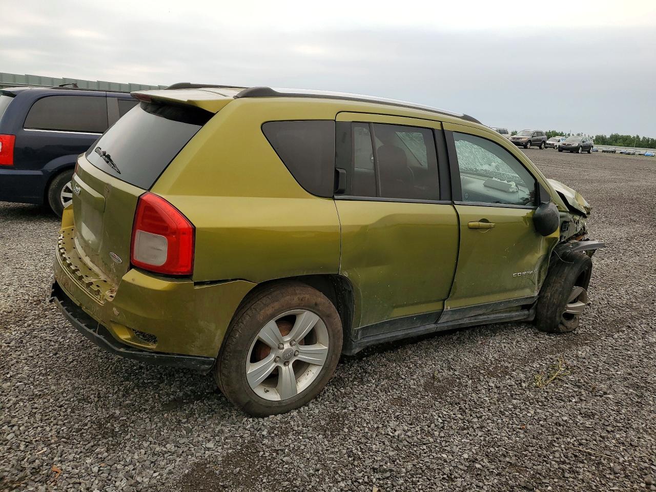 2012 Jeep Compass Зеленый vin: 1C4NJCABXCD615284