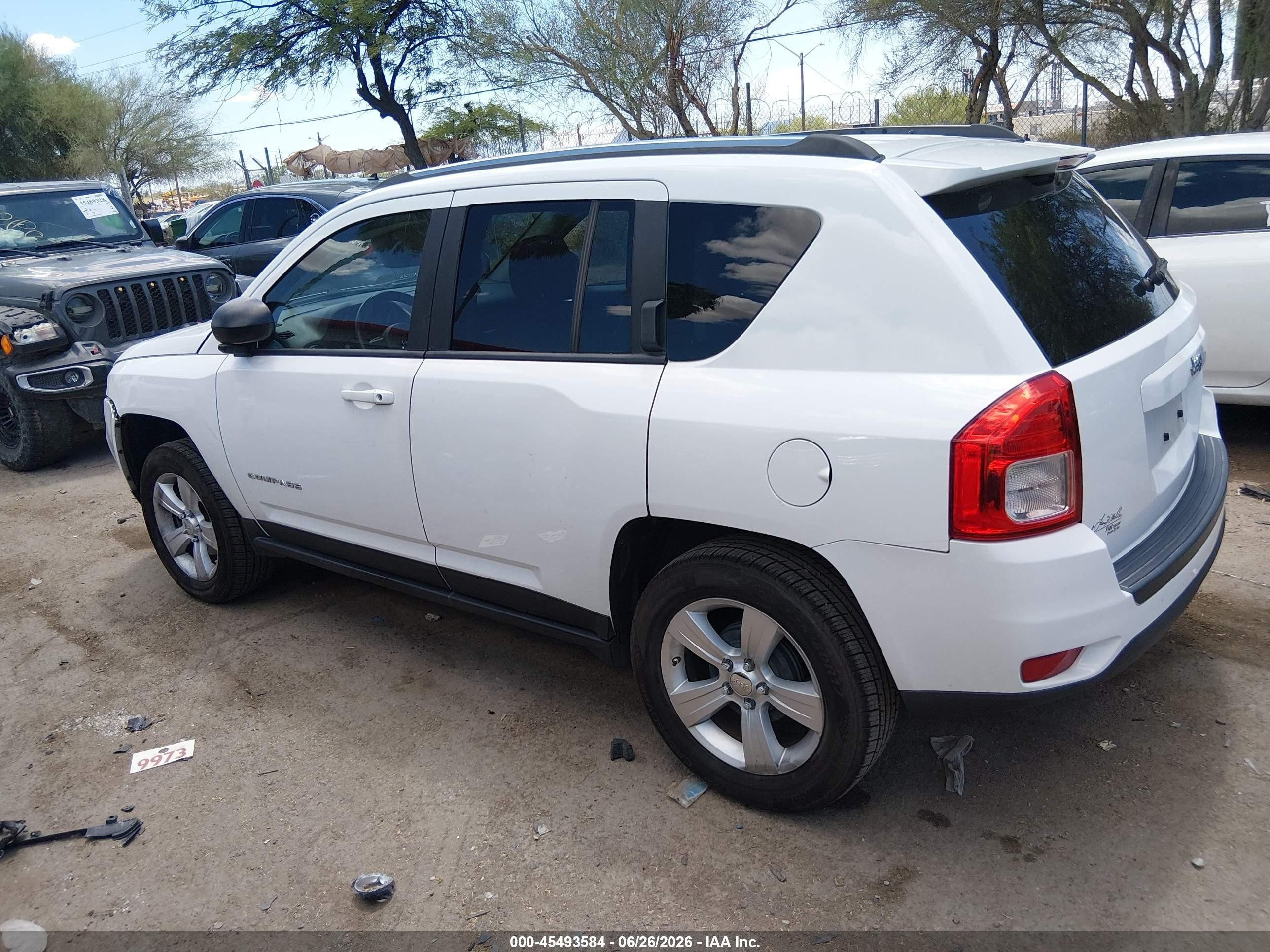 2012 Jeep Compass Sport White vin: 1C4NJCBA0CD606065