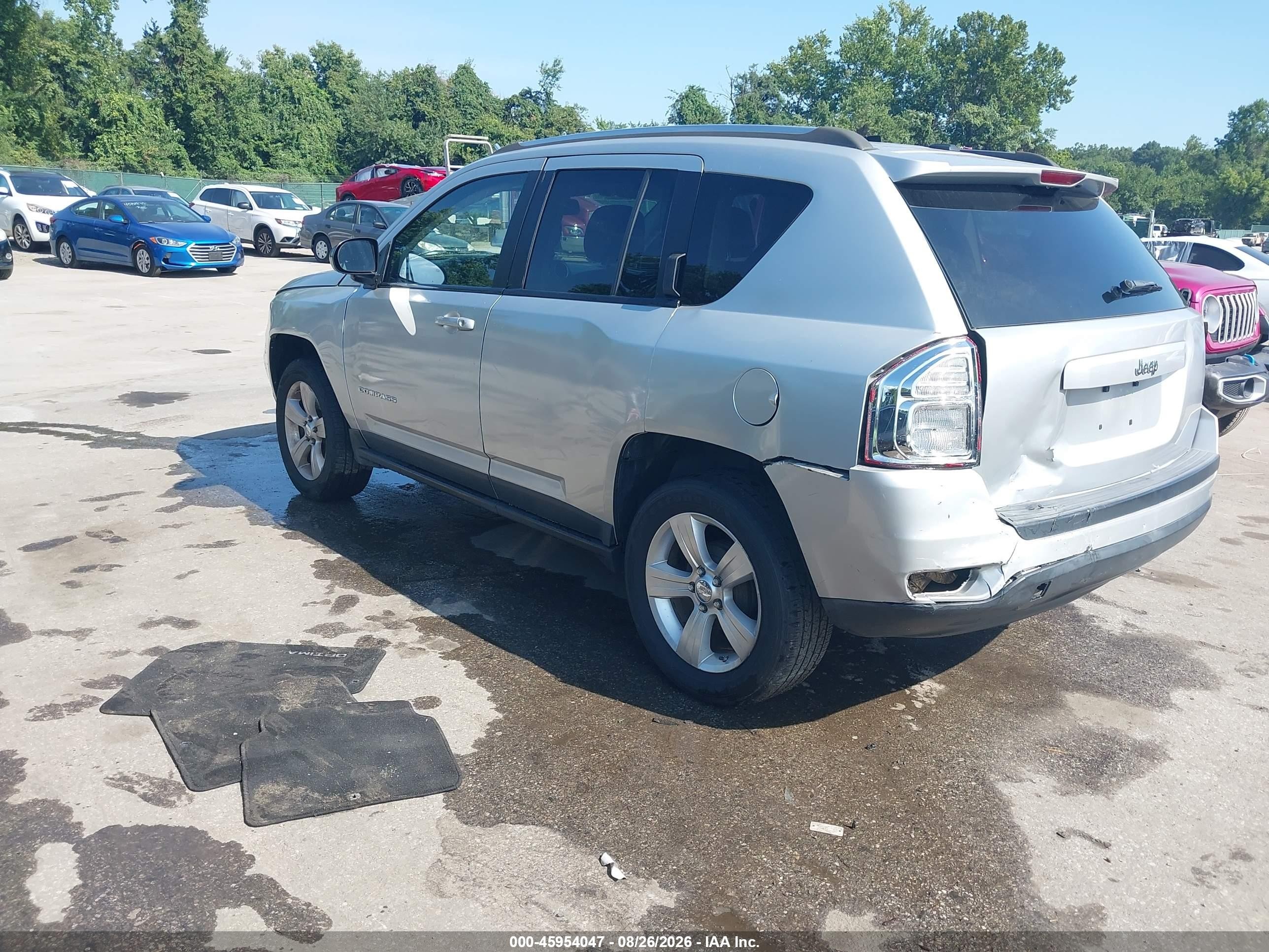 2012 Jeep Compass Sport Серебряный vin: 1C4NJCBA0CD620225