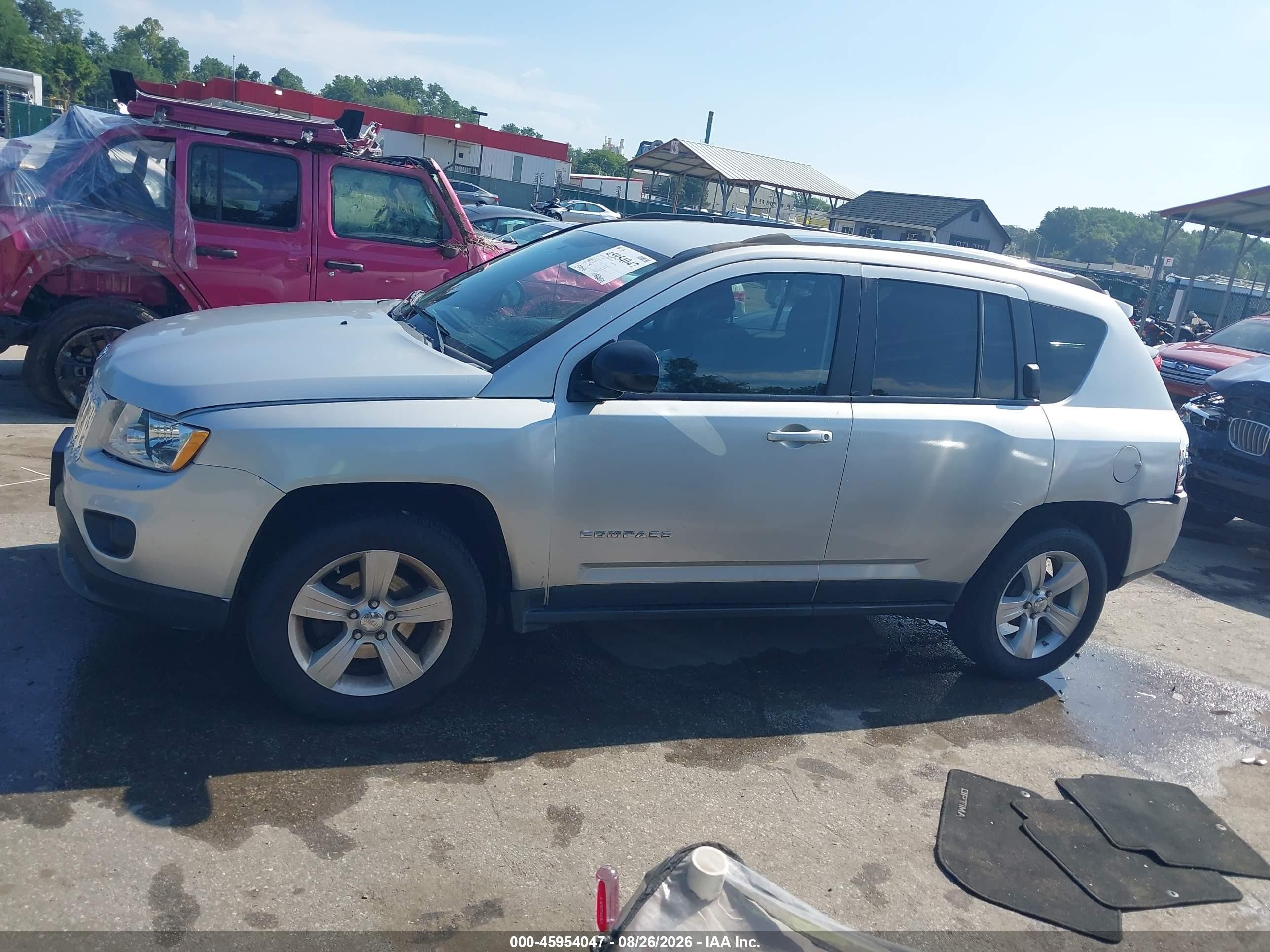 2012 Jeep Compass Sport Серебряный vin: 1C4NJCBA0CD620225