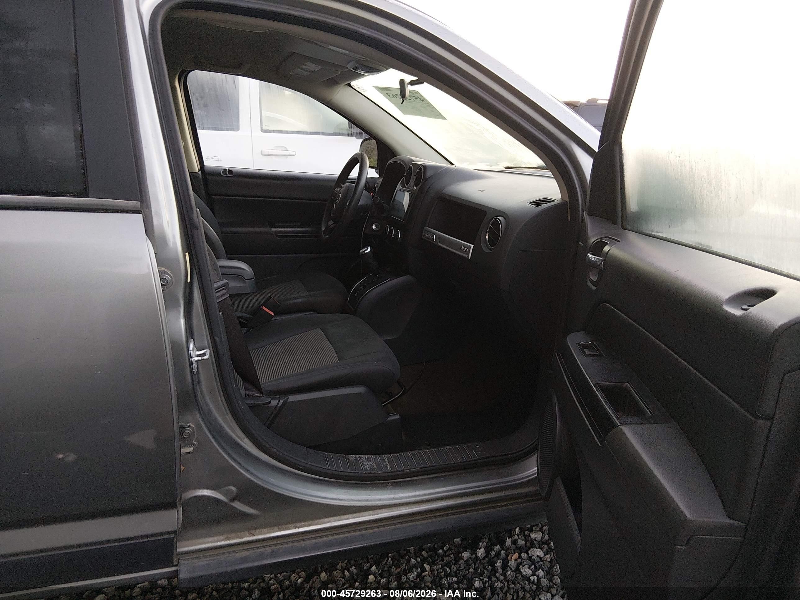 2014 Jeep Compass Sport Gray vin: 1C4NJCBA0ED545612