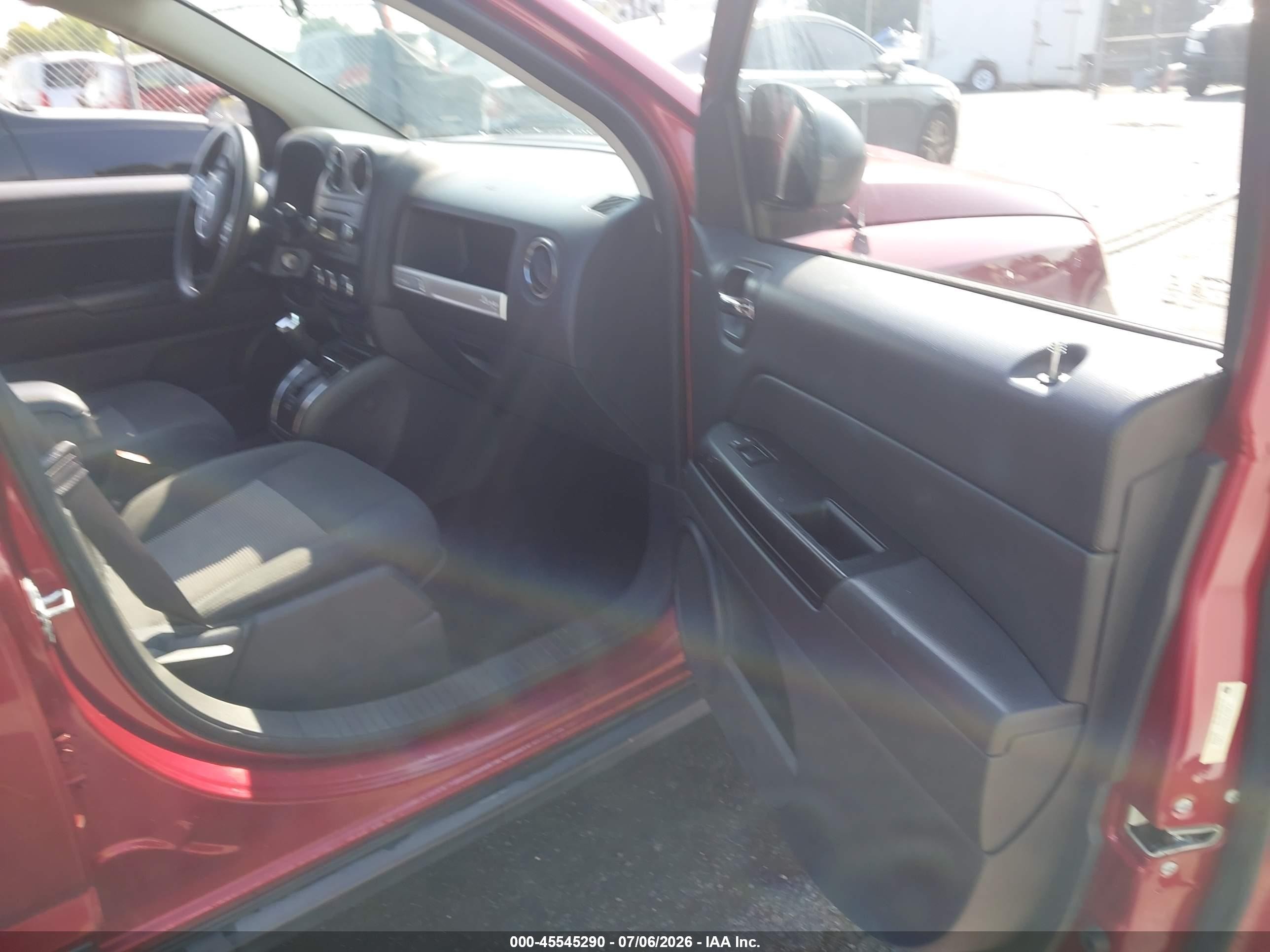 2015 Jeep Compass Sport Красный vin: 1C4NJCBA0FD170659