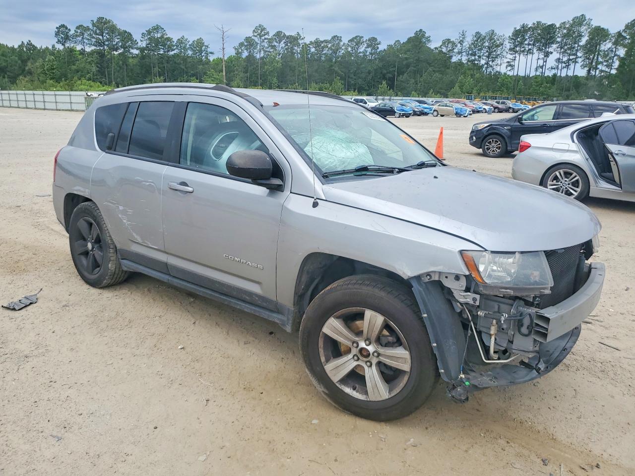 2016 Jeep Compass Sport Silver vin: 1C4NJCBA0GD743545
