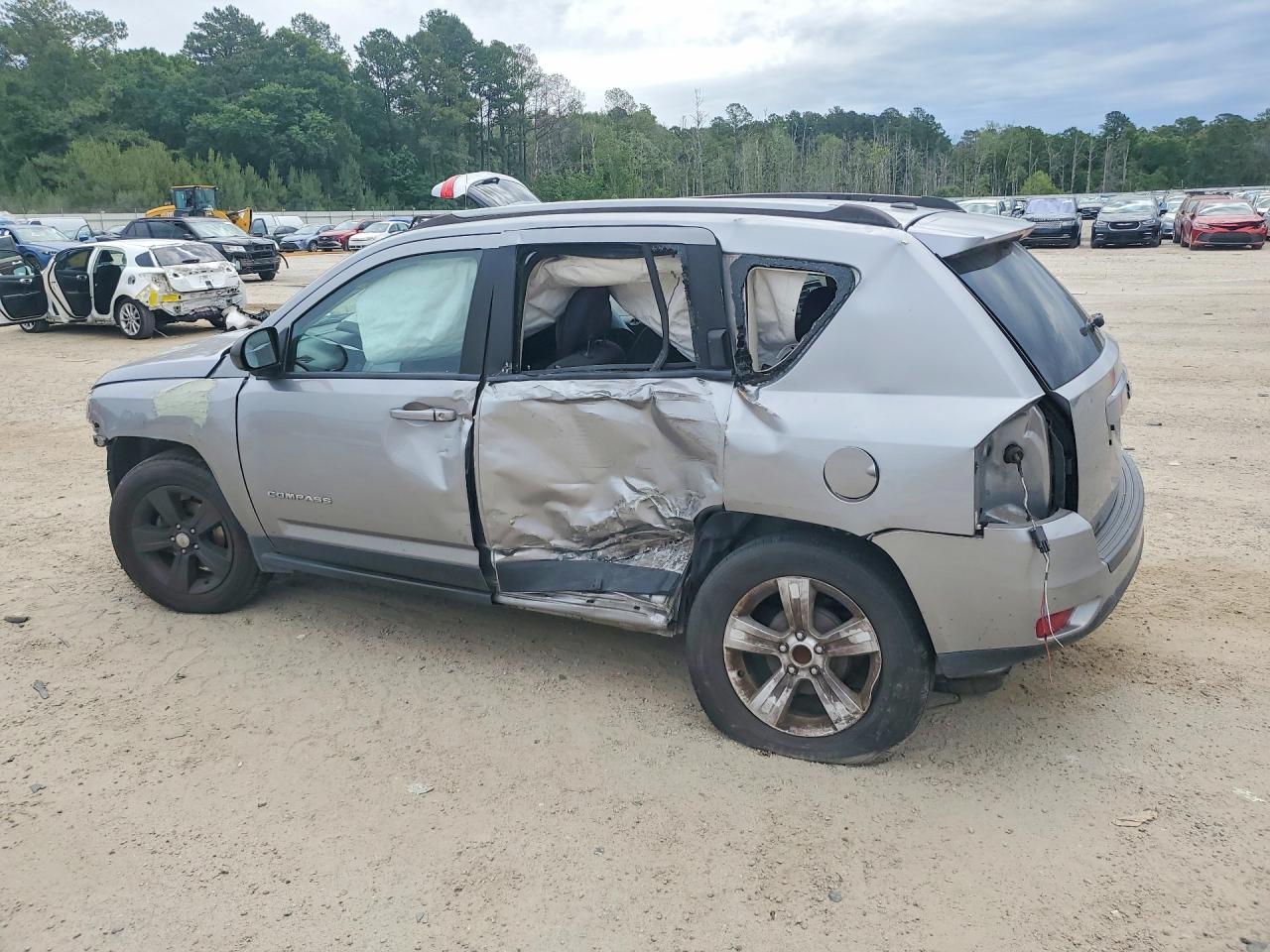 2016 Jeep Compass Sport Silver vin: 1C4NJCBA0GD743545