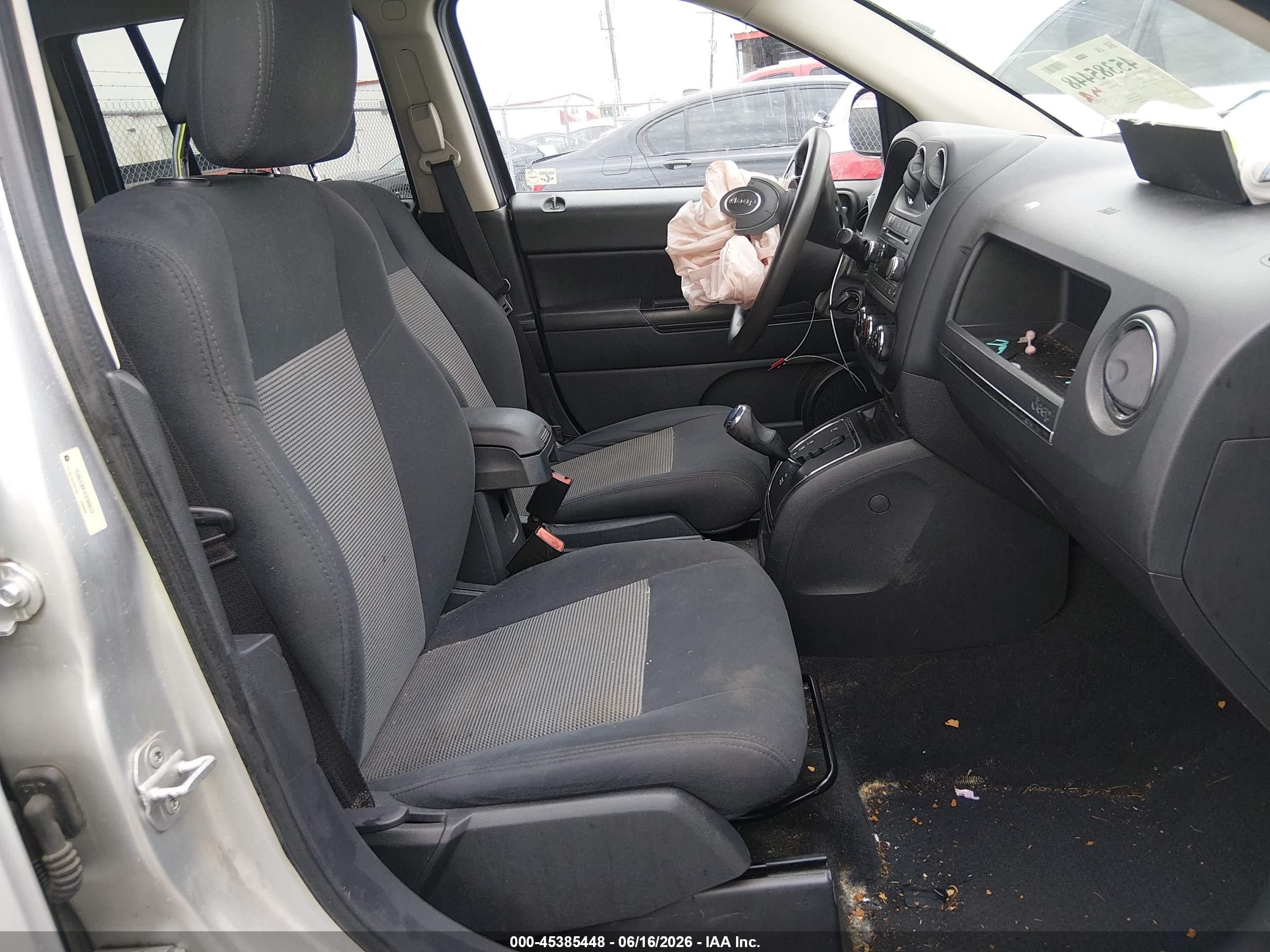 2012 Jeep Compass Sport Silver vin: 1C4NJCBA1CD500613