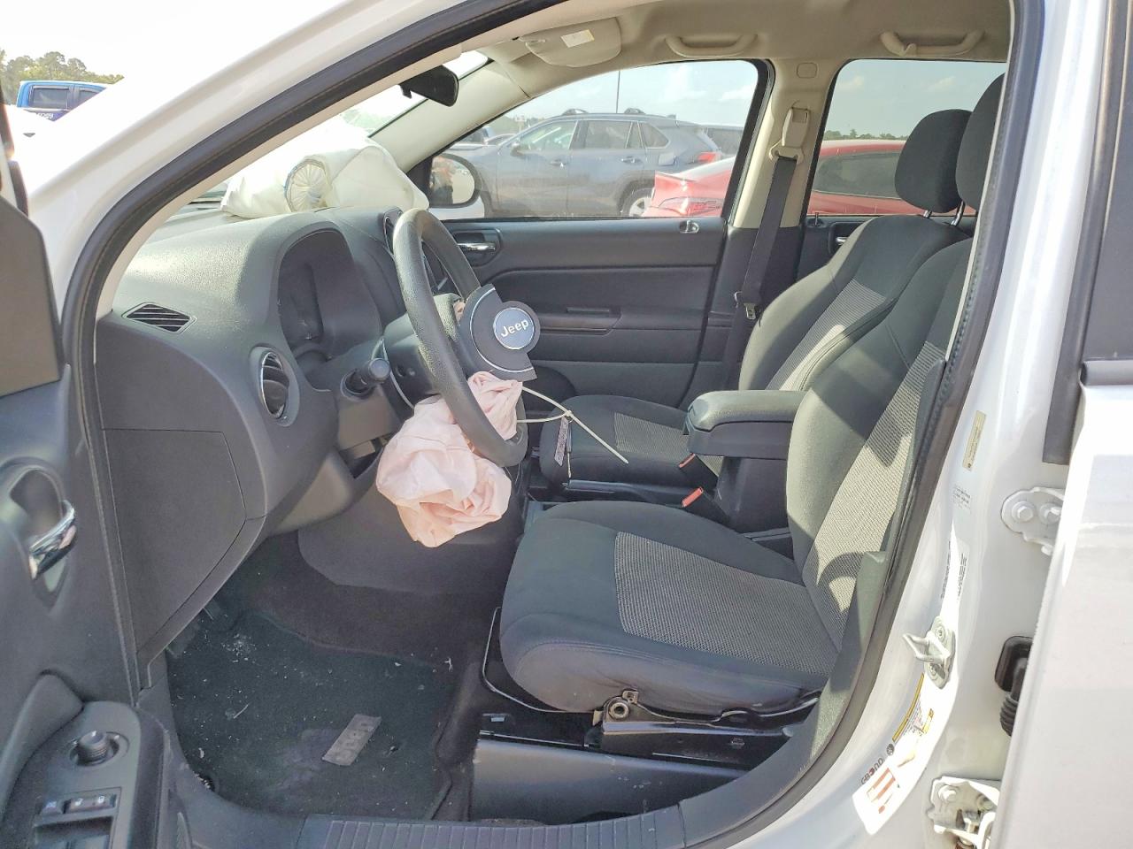 2013 Jeep Compass Sport White vin: 1C4NJCBA1DD250890