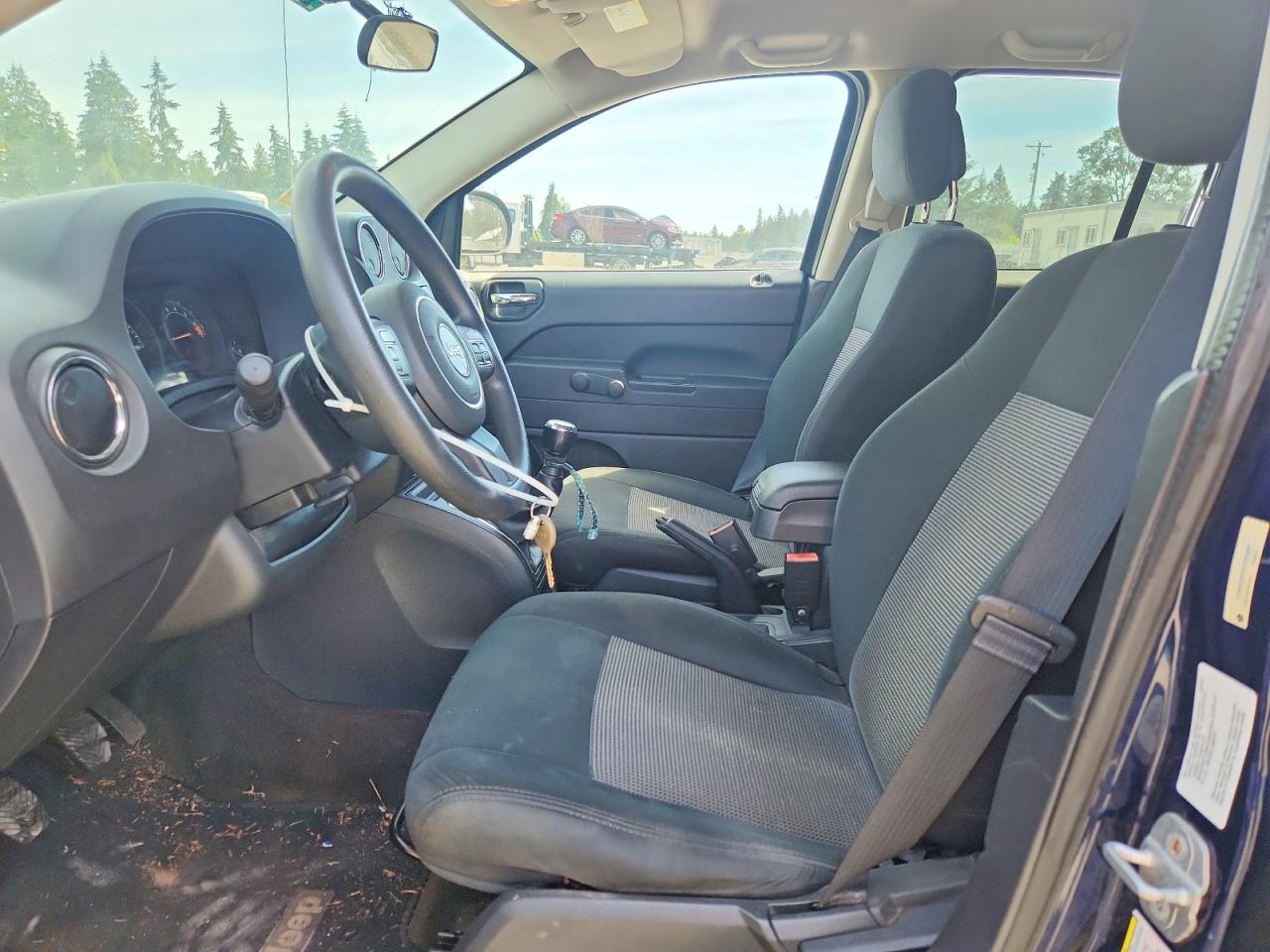2014 Jeep Compass Sport Blue vin: 1C4NJCBA1ED553007