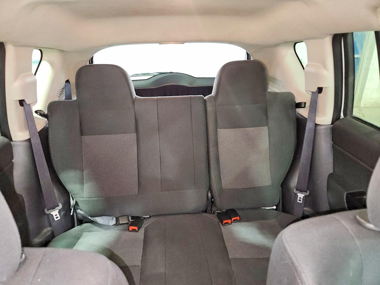 2014 Jeep Compass White vin: 1C4NJCBA1ED587058