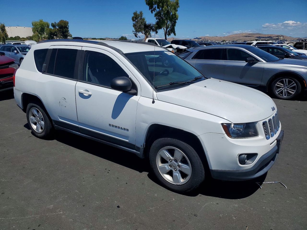 2015 Jeep Compass Sport White vin: 1C4NJCBA1FD143812