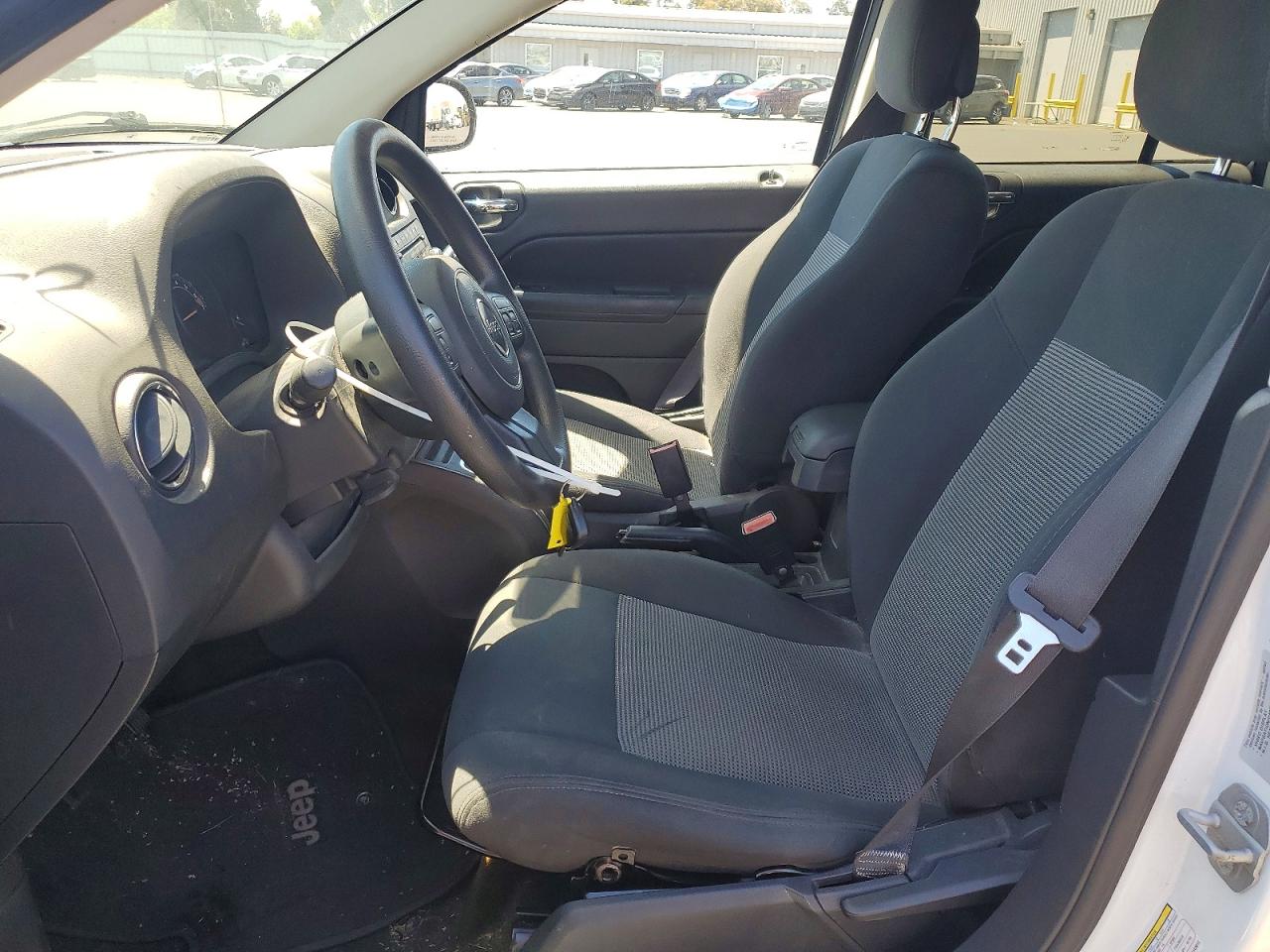 2015 Jeep Compass Sport White vin: 1C4NJCBA1FD143812