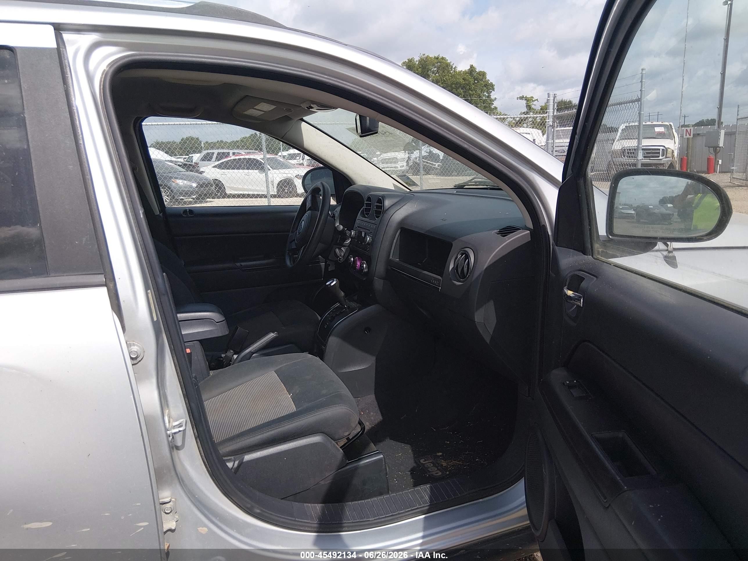 2012 Jeep Compass Sport Silver vin: 1C4NJCBA2CD716373