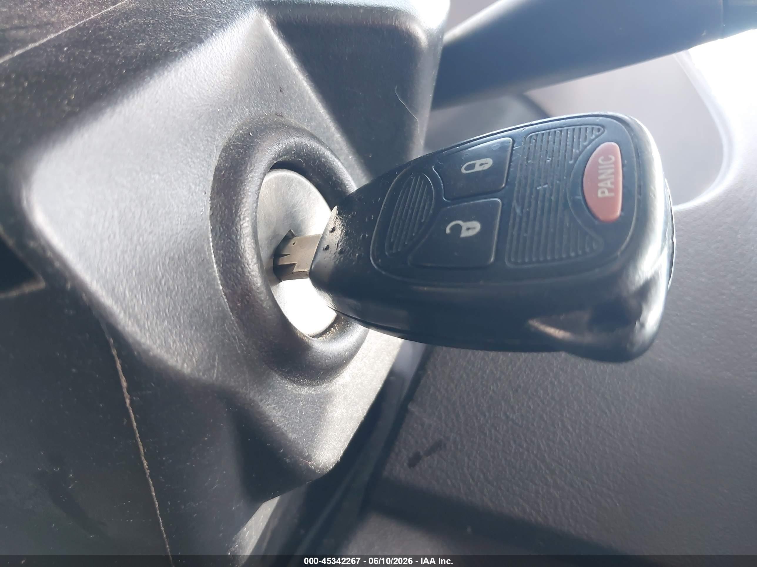 2013 Jeep Compass Sport Silver vin: 1C4NJCBA2DD272347