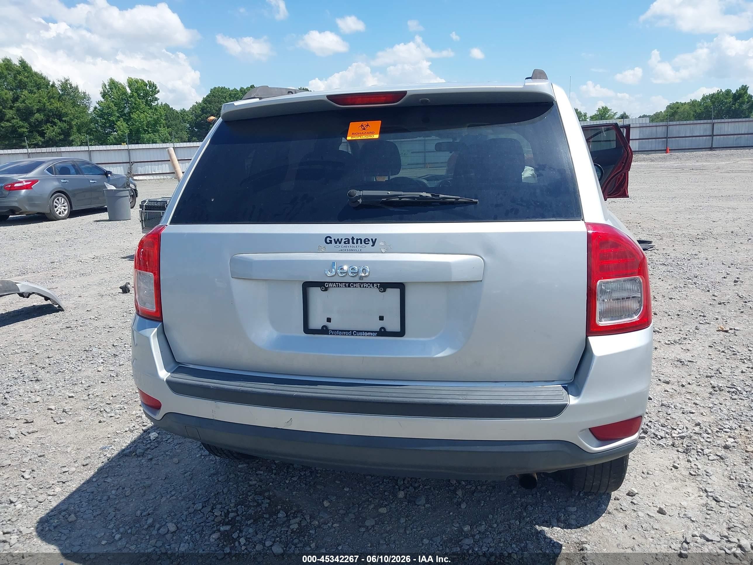 2013 Jeep Compass Sport Silver vin: 1C4NJCBA2DD272347