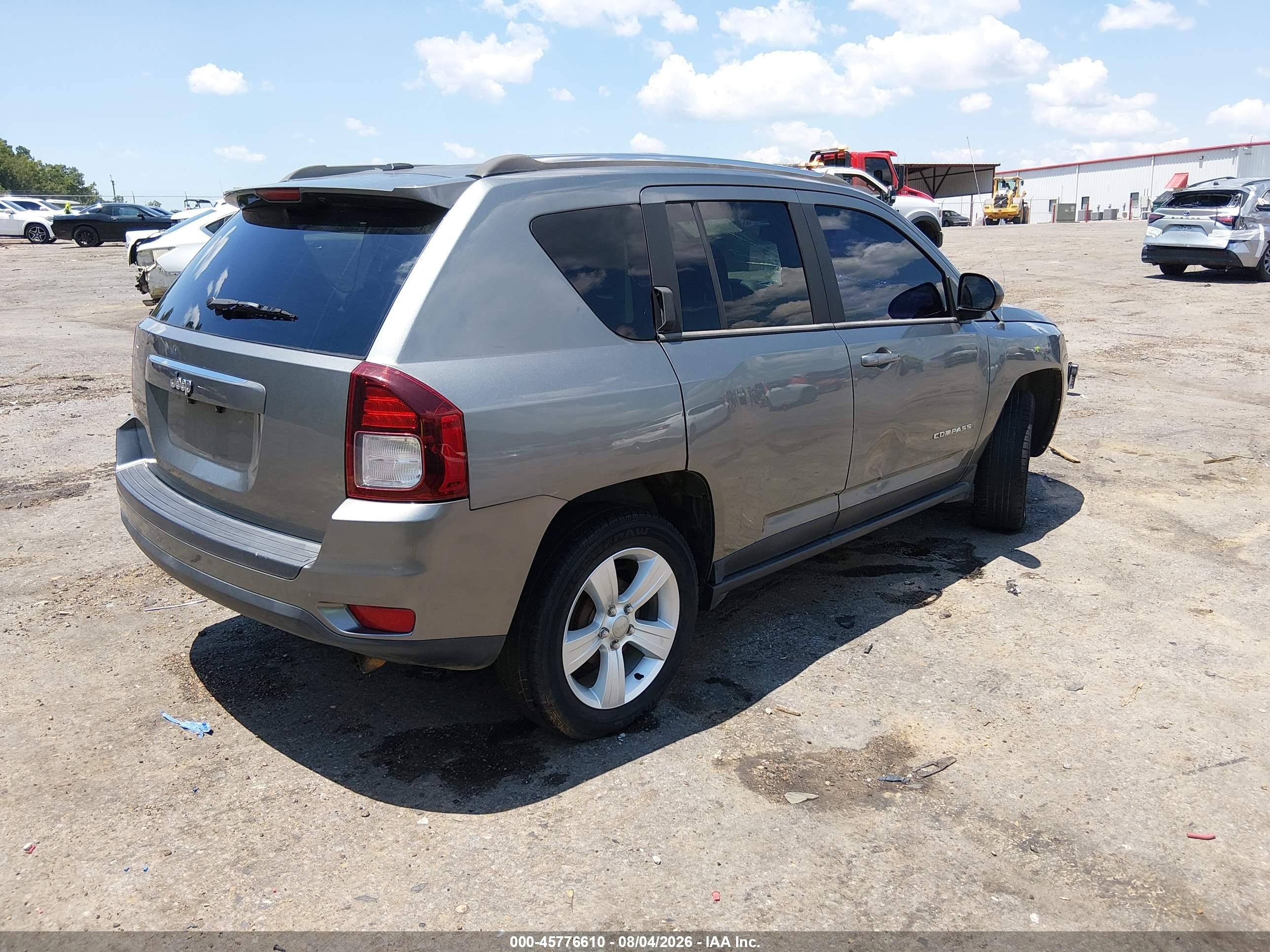 2014 Jeep Compass Sport Silver vin: 1C4NJCBA2ED504169