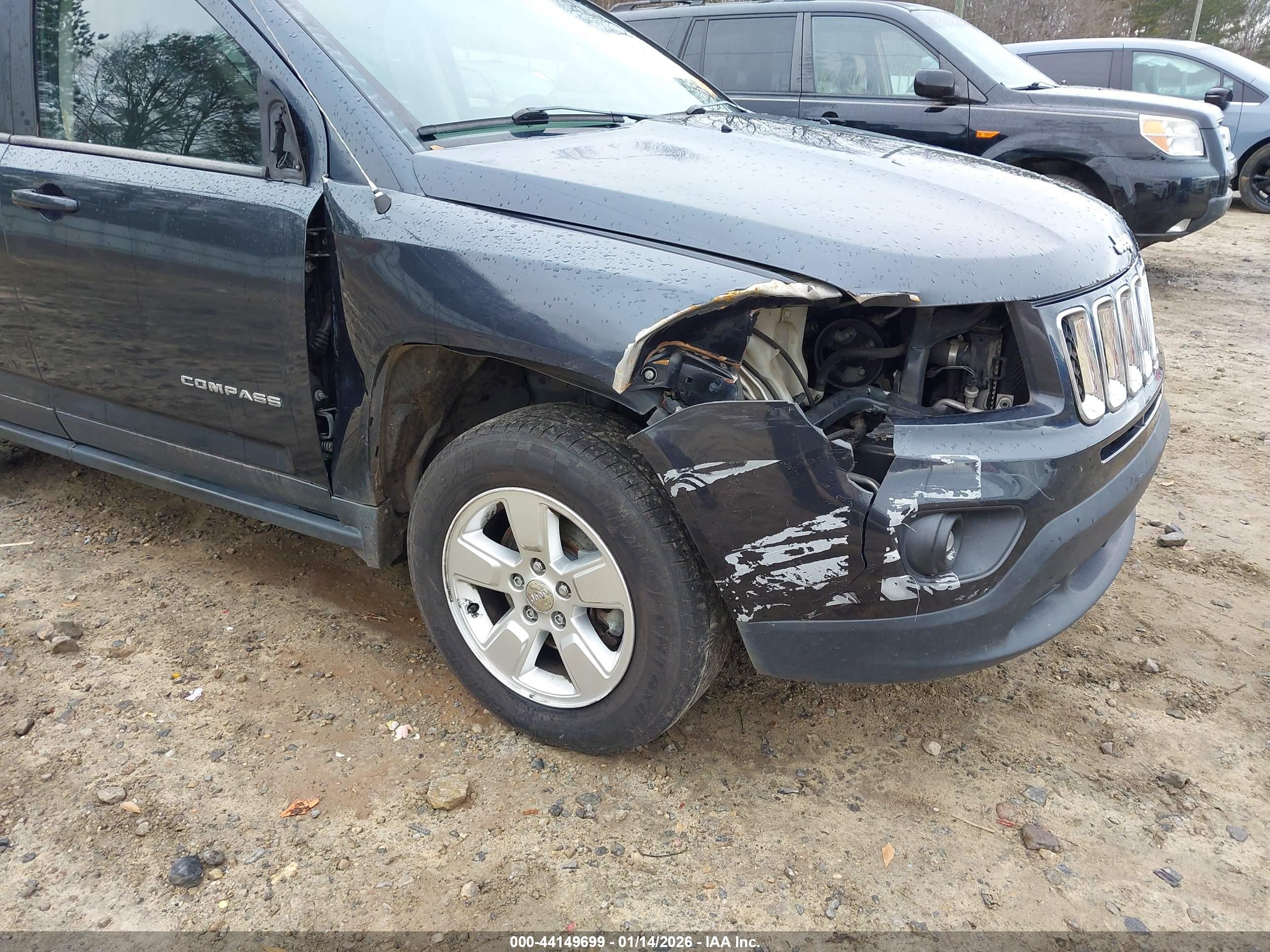 2014 Jeep Compass Sport Серый vin: 1C4NJCBA2ED552142