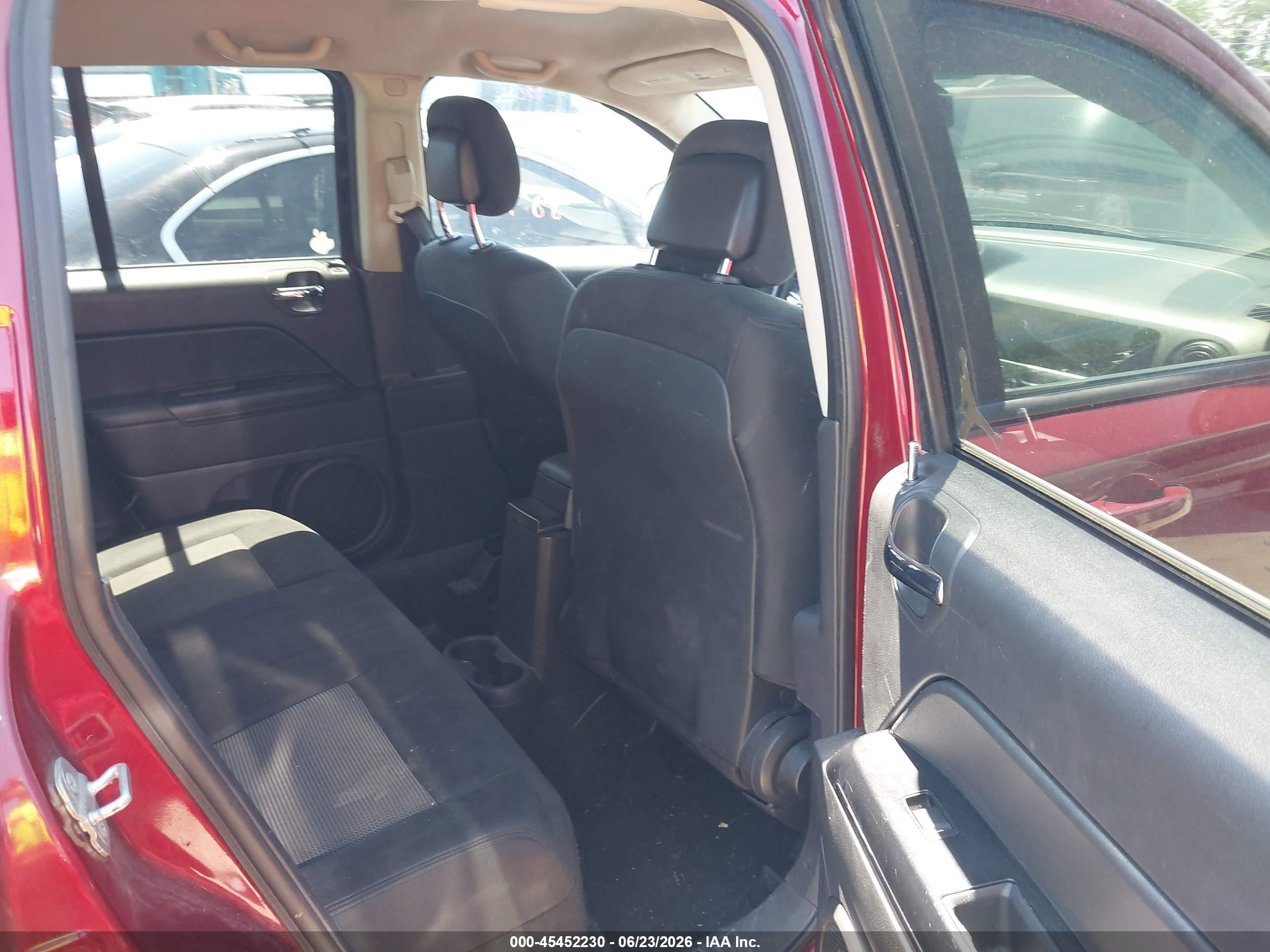 2014 Jeep Compass Sport Red vin: 1C4NJCBA2ED666707