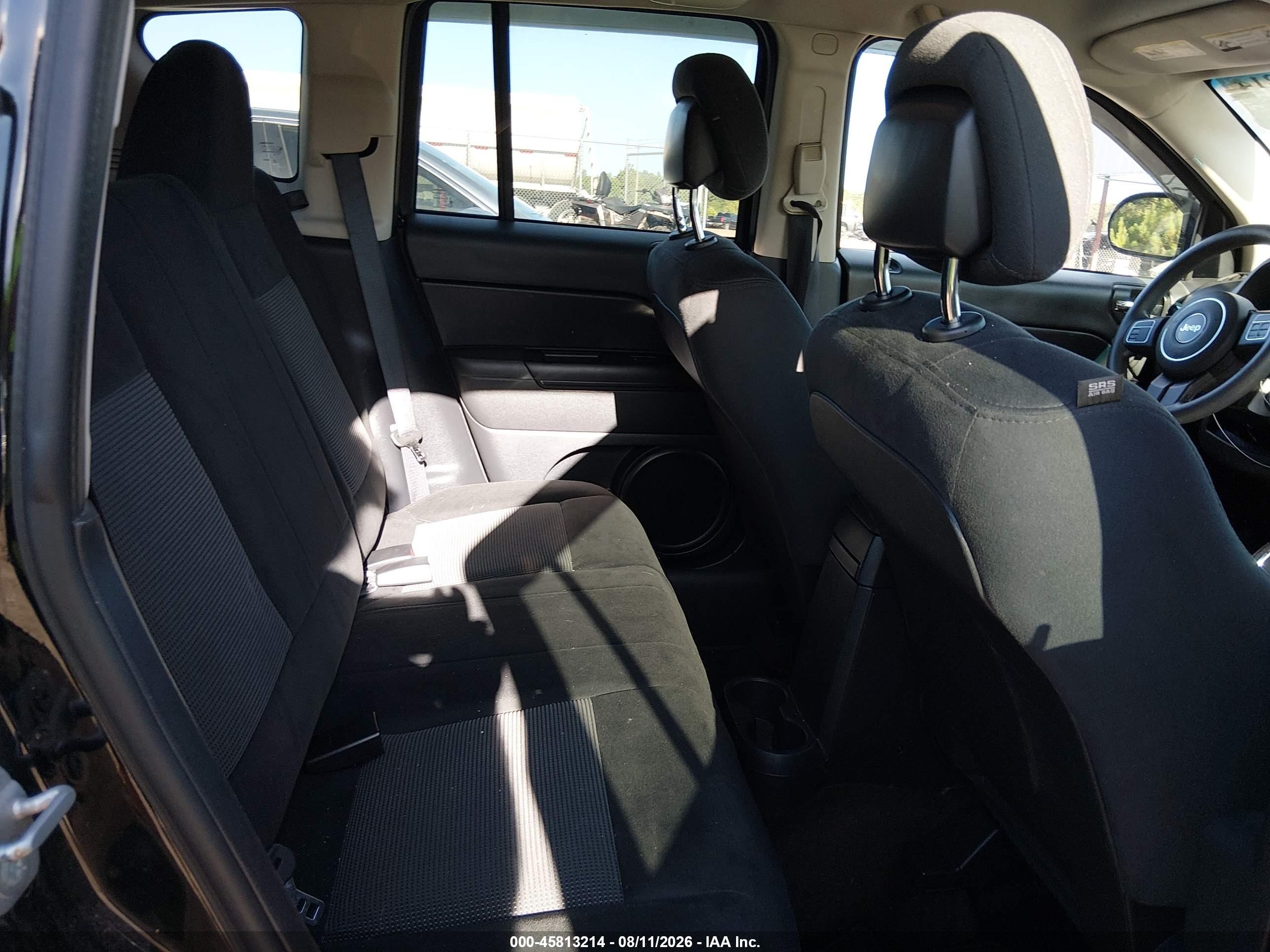 2015 Jeep Compass Sport Черный vin: 1C4NJCBA2FD250318