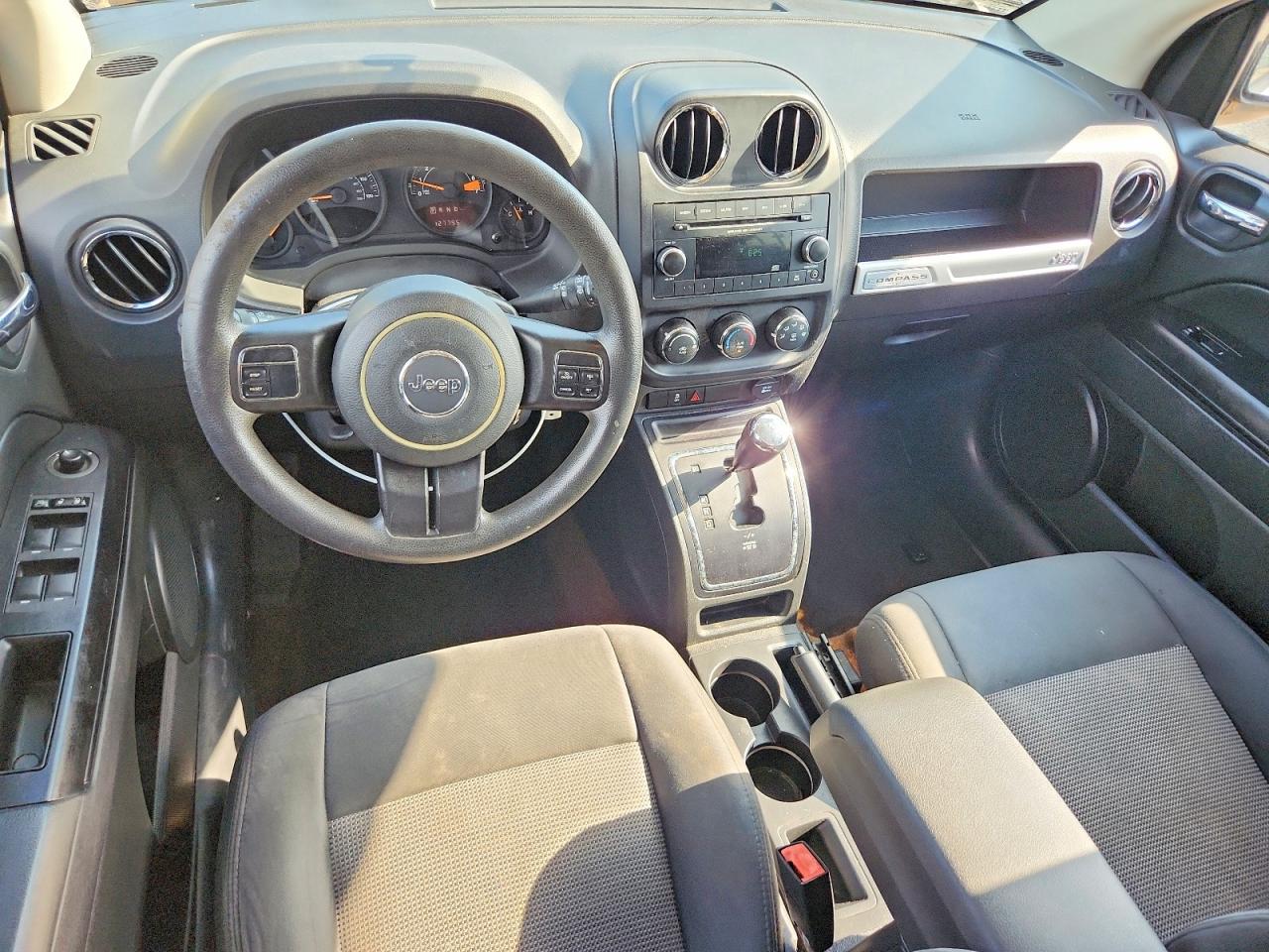 2015 Jeep Compass Sport White vin: 1C4NJCBA2FD318181