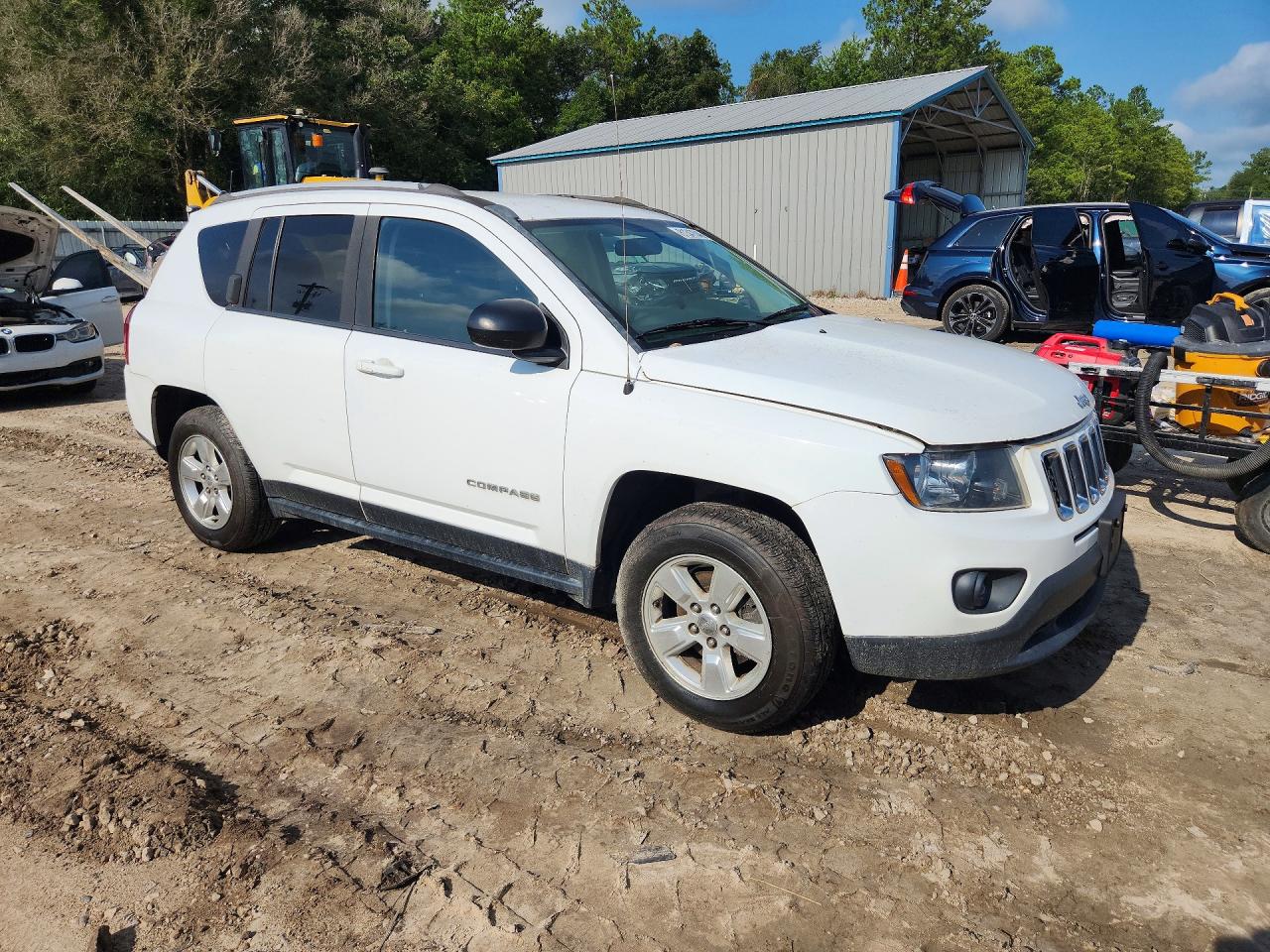 2015 Jeep Compass Sport White vin: 1C4NJCBA2FD318181