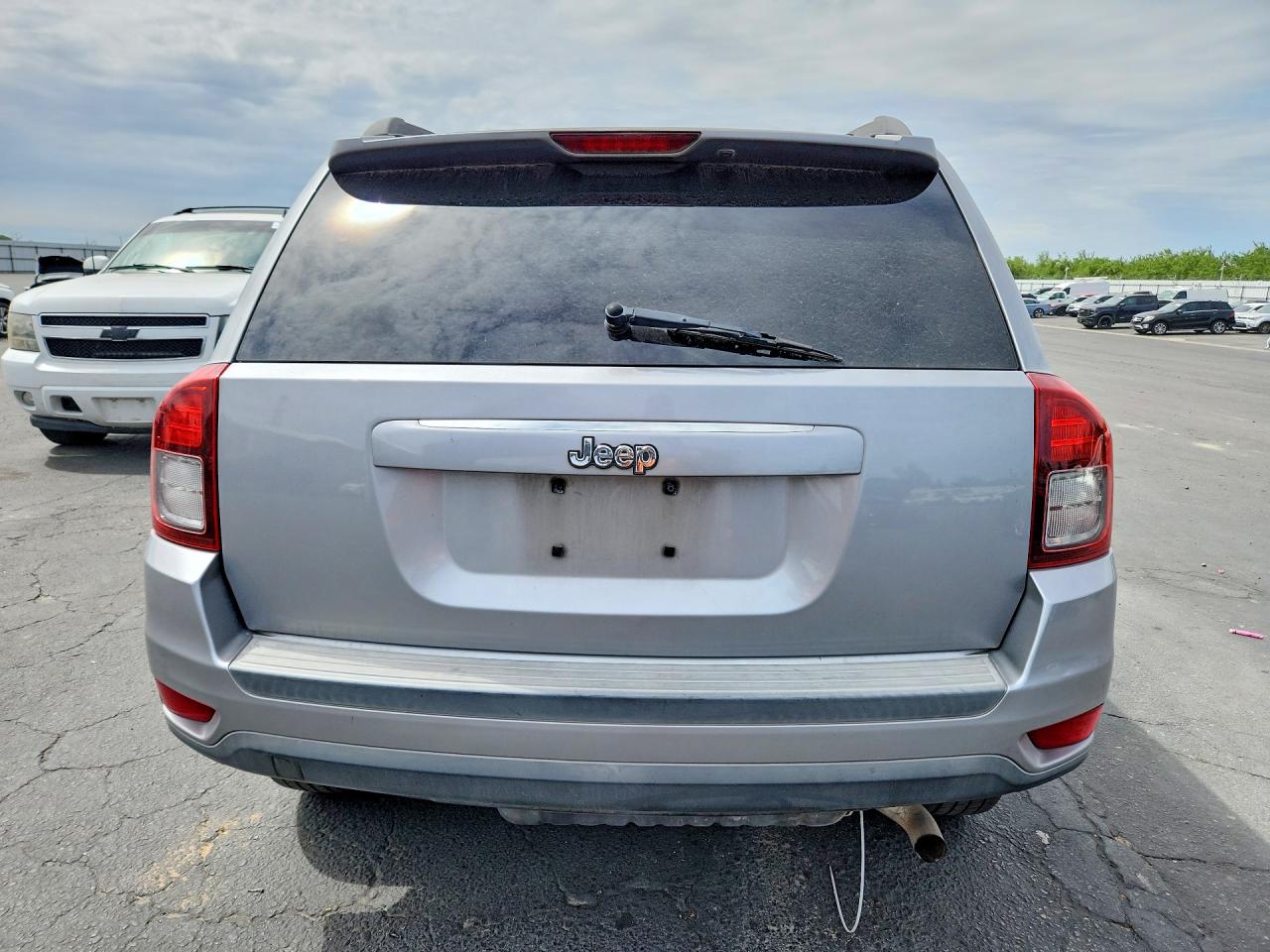 2015 Jeep Compass Sport Silver vin: 1C4NJCBA2FD386321
