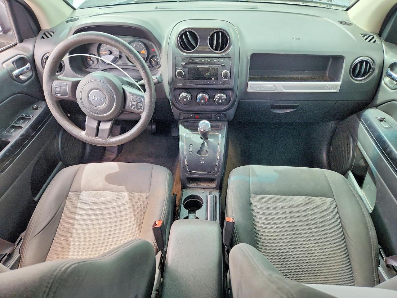 2015 Jeep Compass Sport Silver vin: 1C4NJCBA2FD386321