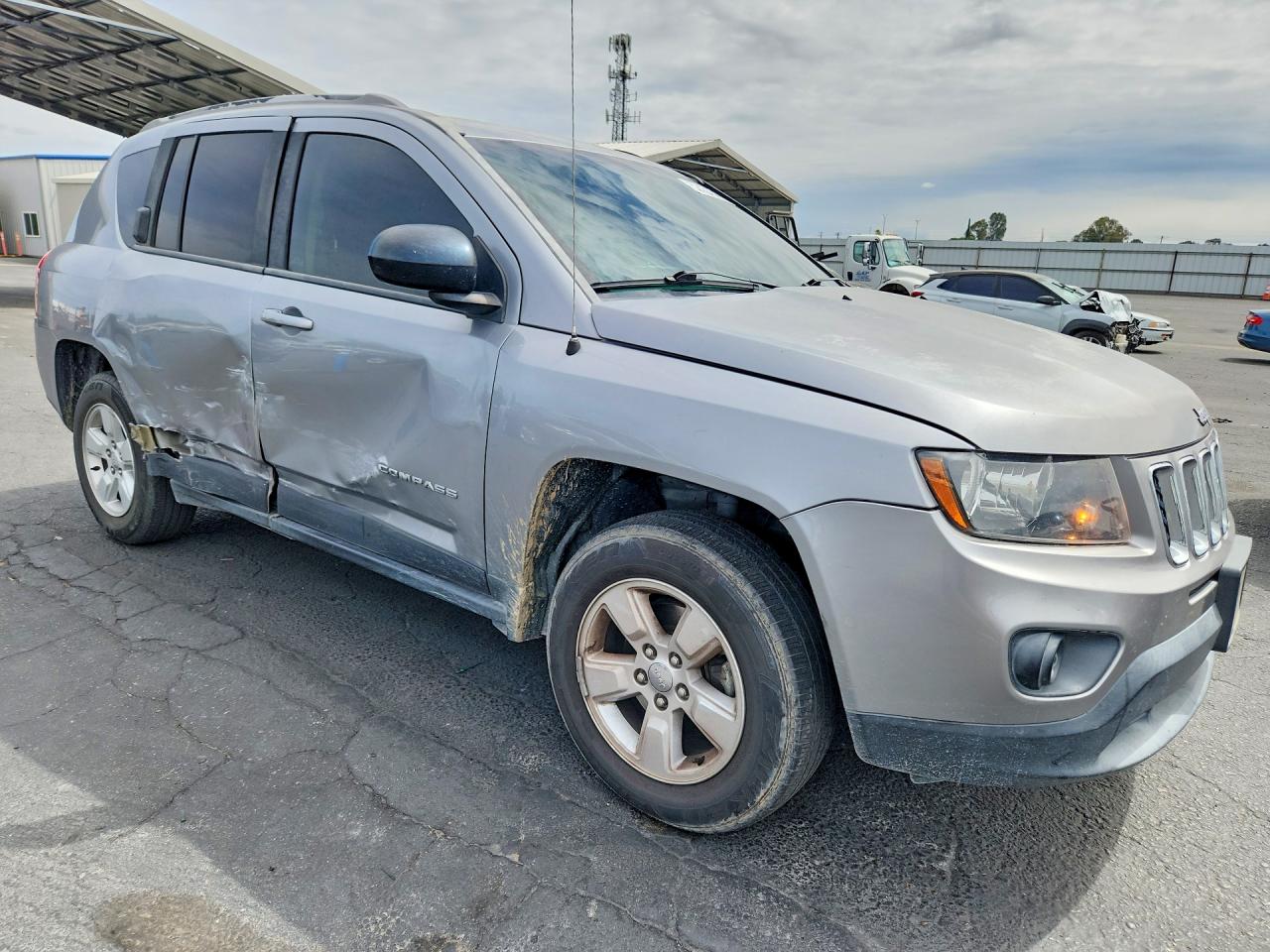 2015 Jeep Compass Sport Silver vin: 1C4NJCBA2FD386321