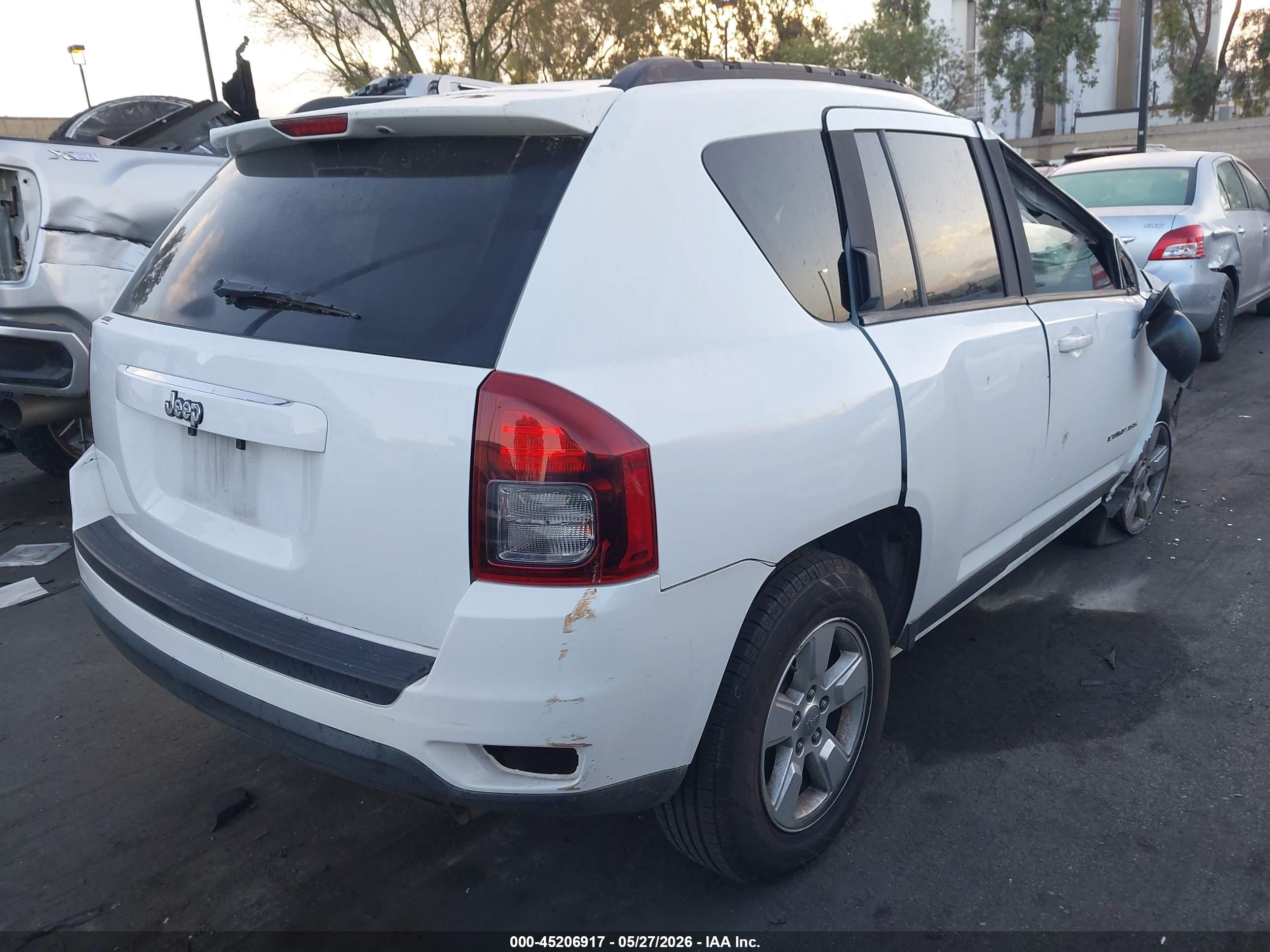 2015 Jeep Compass Sport White vin: 1C4NJCBA2FD438546