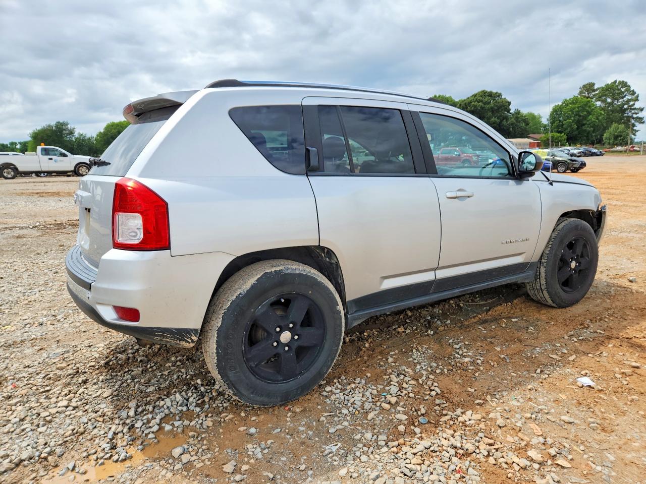 2012 Jeep Compass Серебряный vin: 1C4NJCBA3CD665689